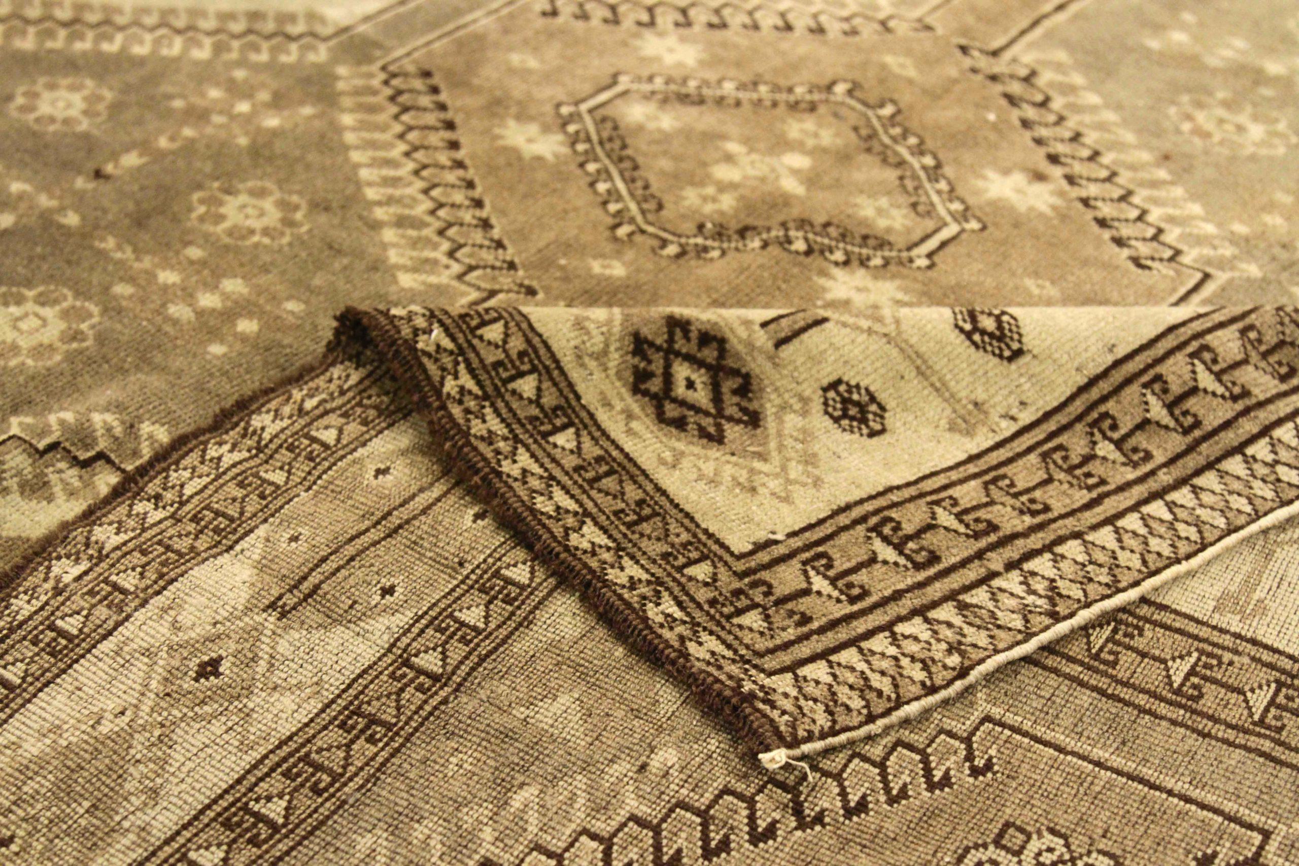 Tappeti persiani Shiraz Circa 1910 - Lana Marrone Avorio Design - 75575 In condizioni ottime in vendita a Dallas, TX