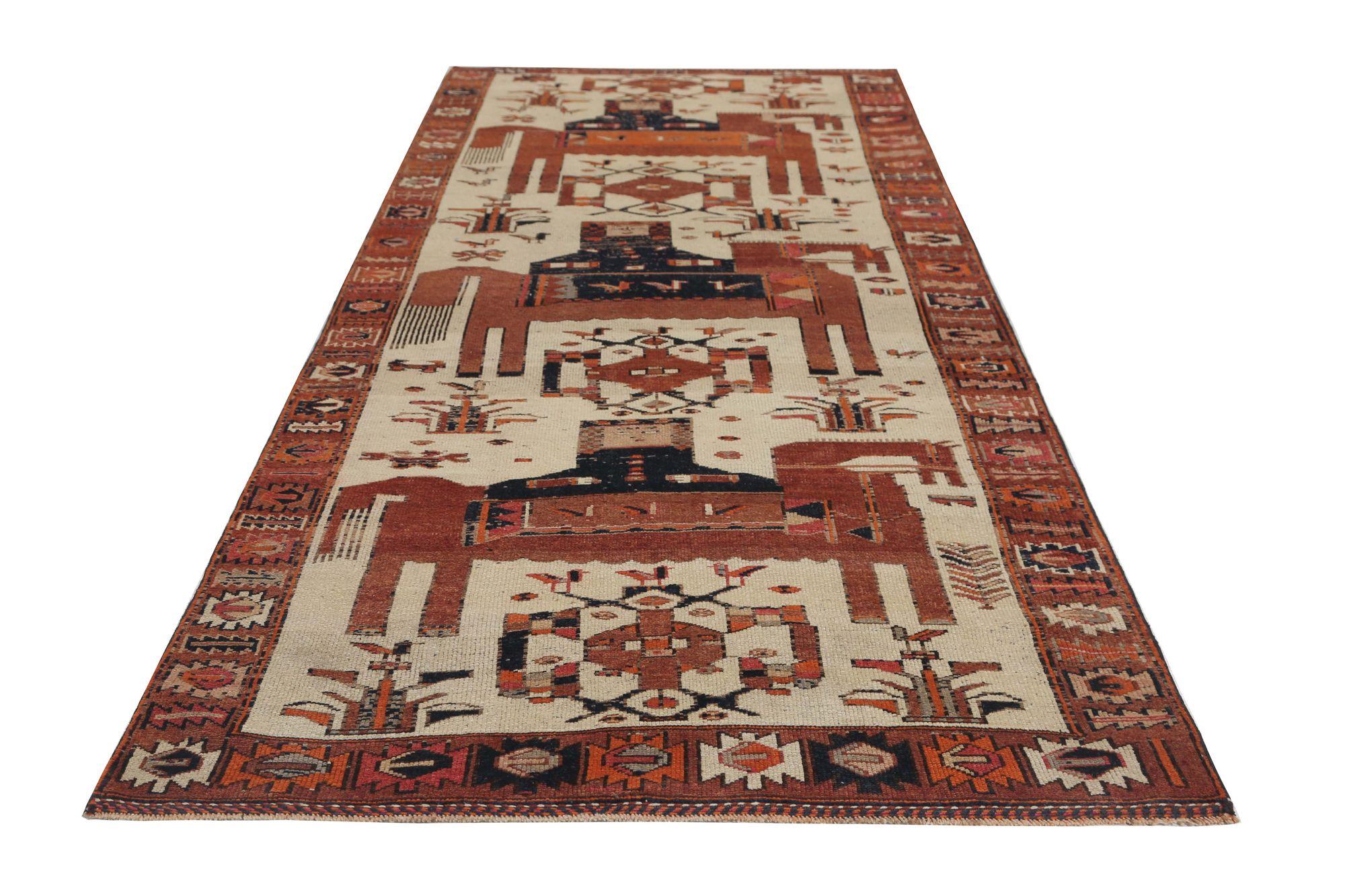 Tapis de sol persan Shiraz - Laine Brown Design/One - 96970 Excellent état - En vente à Dallas, TX