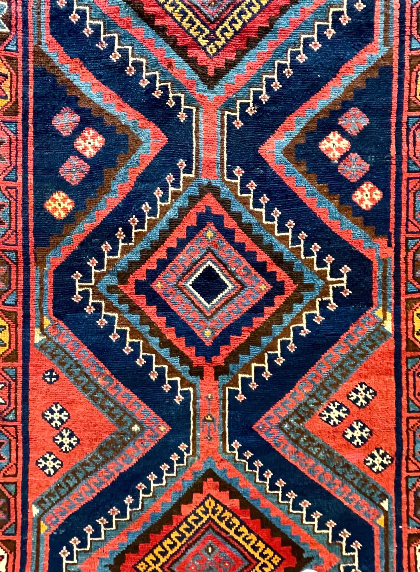 Persian Shiraz Geometric Blue Rug, circa 1960 In Good Condition For Sale In San Diego, CA