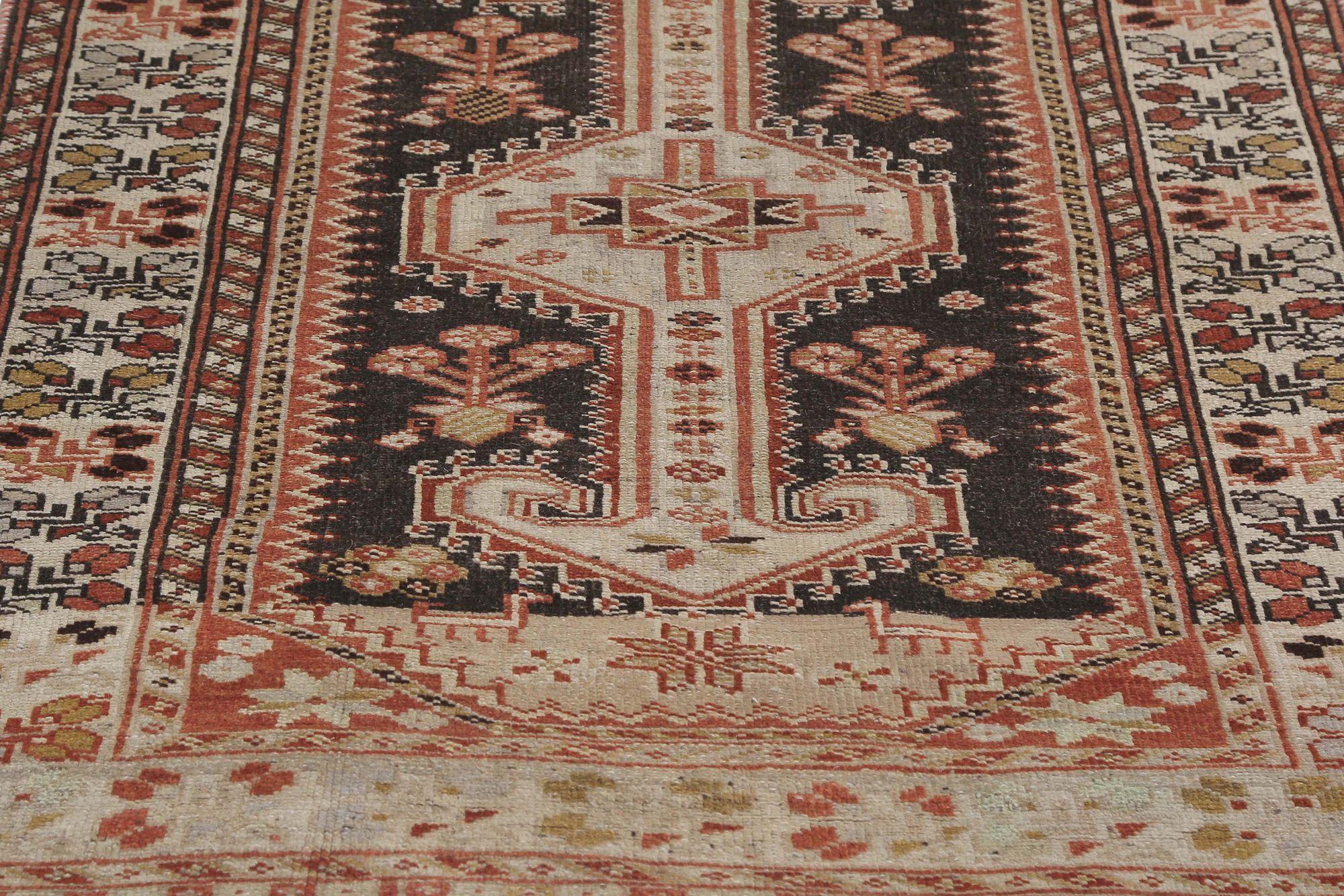 Persischer Shiraz Läufer Teppich - Wolle Braun Elfenbein Design - 96693 im Zustand „Hervorragend“ im Angebot in Dallas, TX