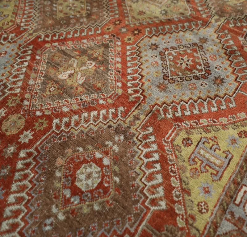 Persischer Shiraz Small Teppich - Wolle Braun Rot Gelb Design - 98012 (Stammeskunst) im Angebot