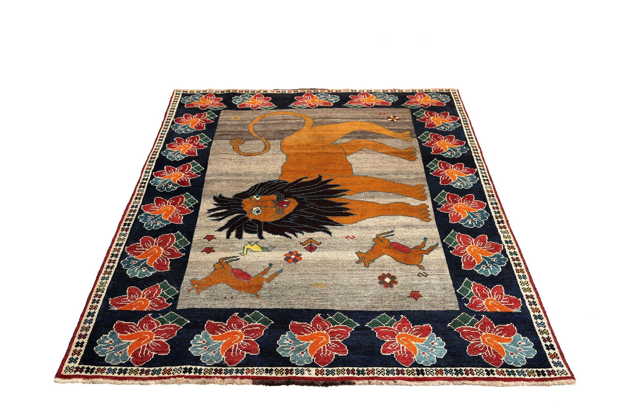 Persischer Shiraz-Teppich aus Wolle mit elfenbeinfarbenem Design - 96936 im Zustand „Hervorragend“ im Angebot in Dallas, TX