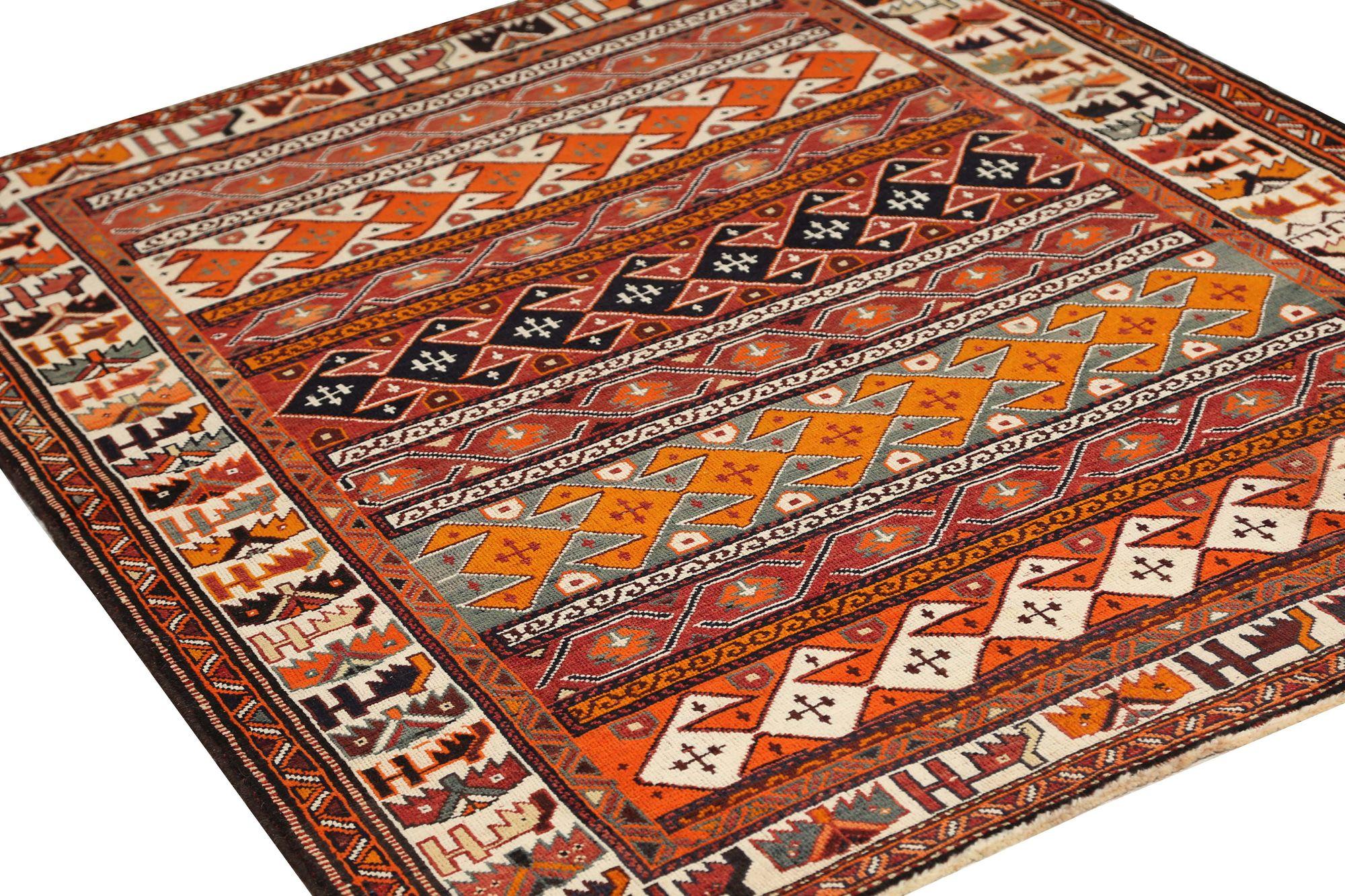 Persischer Shiraz Kleiner Teppich - Wolle Elfenbein Orange Rot Design - 97405 (20. Jahrhundert) im Angebot