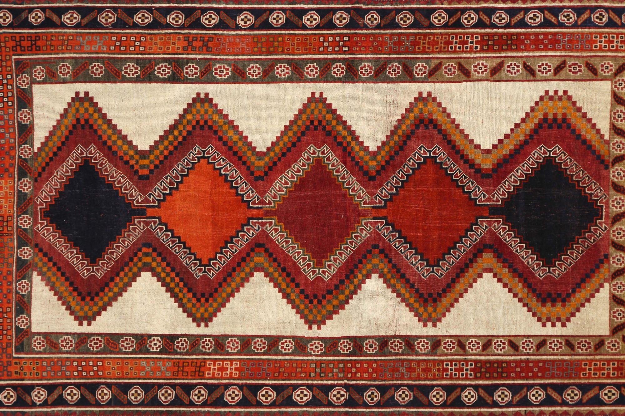 Persischer Shiraz Kleiner Teppich - Wolle Elfenbein Orange Rot Gelb - 97467 im Zustand „Hervorragend“ im Angebot in Dallas, TX
