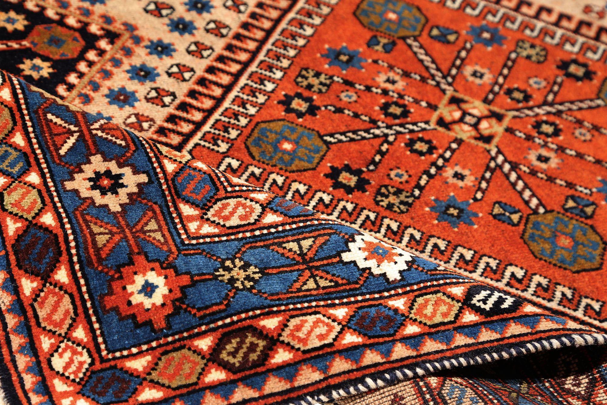 Iracheno Tappeto persiano Shiraz Small - Lana Avorio Rosso Design - 97439 in vendita