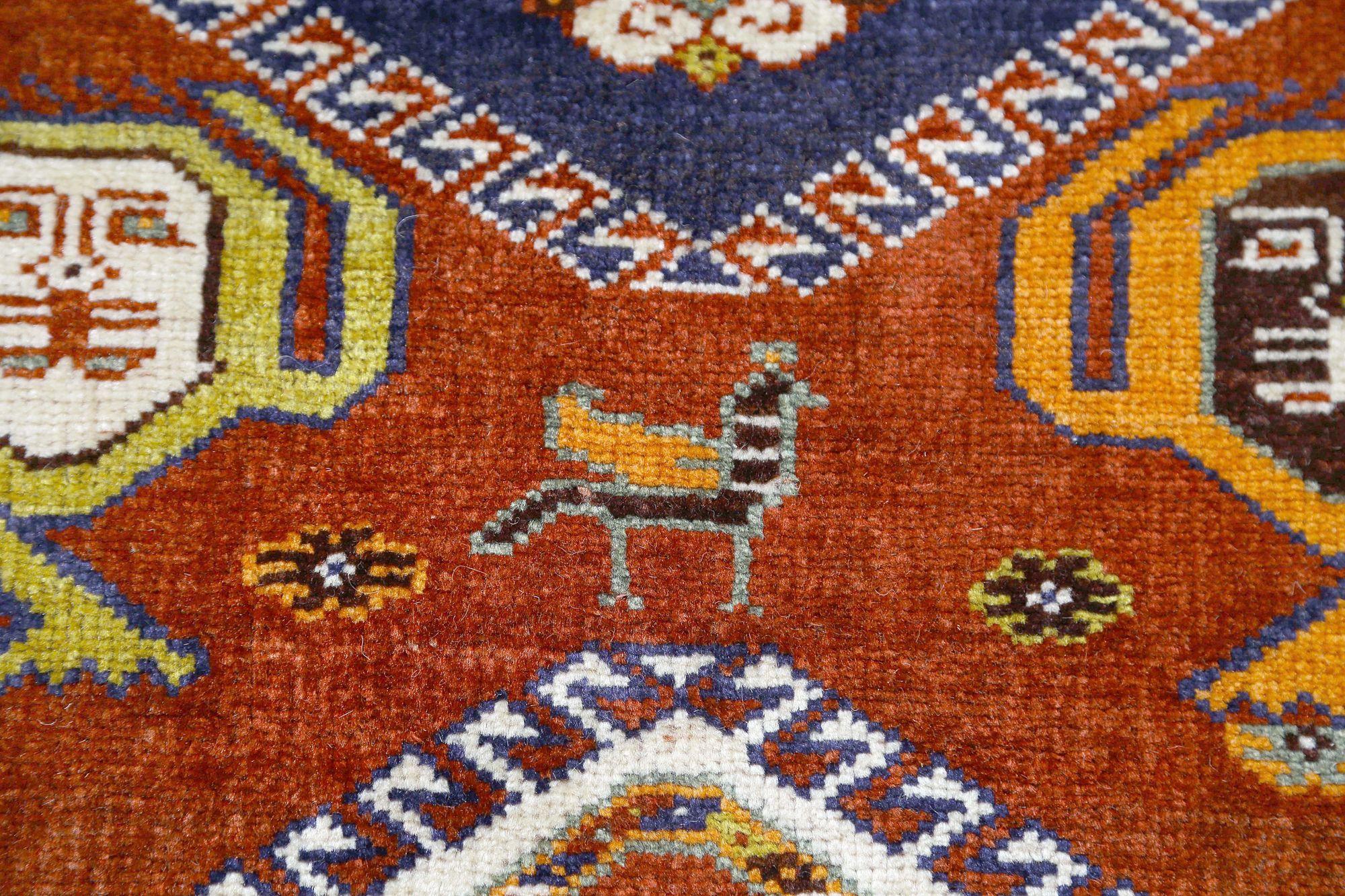 20th Century Persian Shiraz Small Rug - Wool Red Design - 97077 For Sale