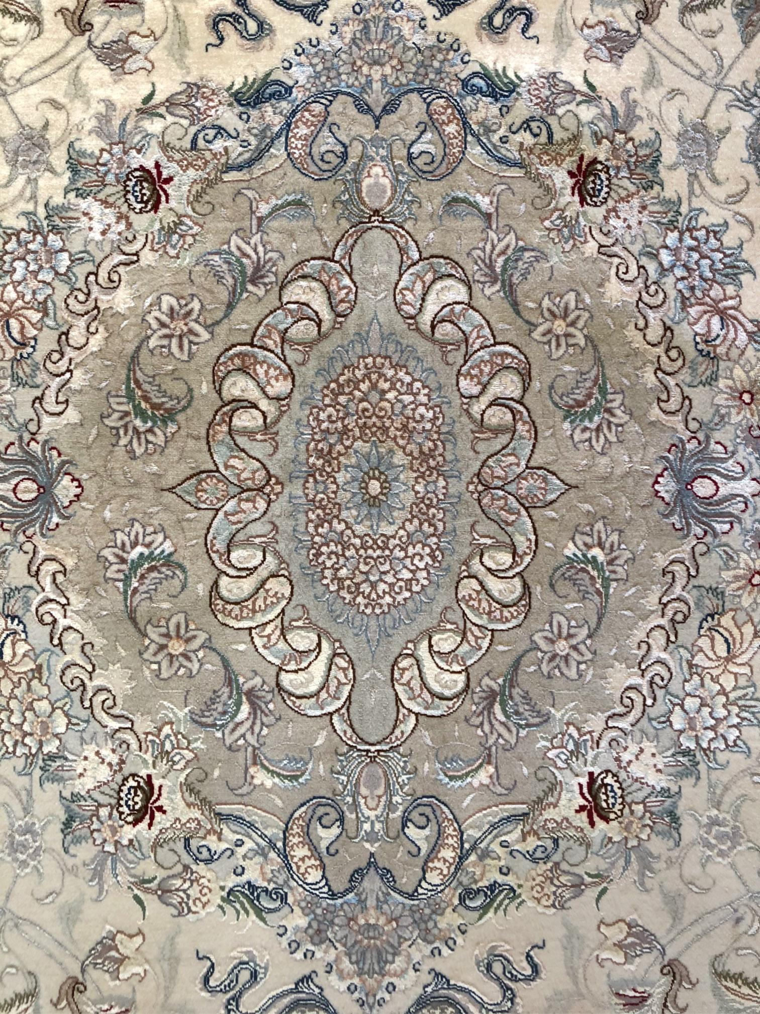 Wool Persian Silk Hand Knotted Medallion Floral Tabriz Rug 60 Raj For Sale
