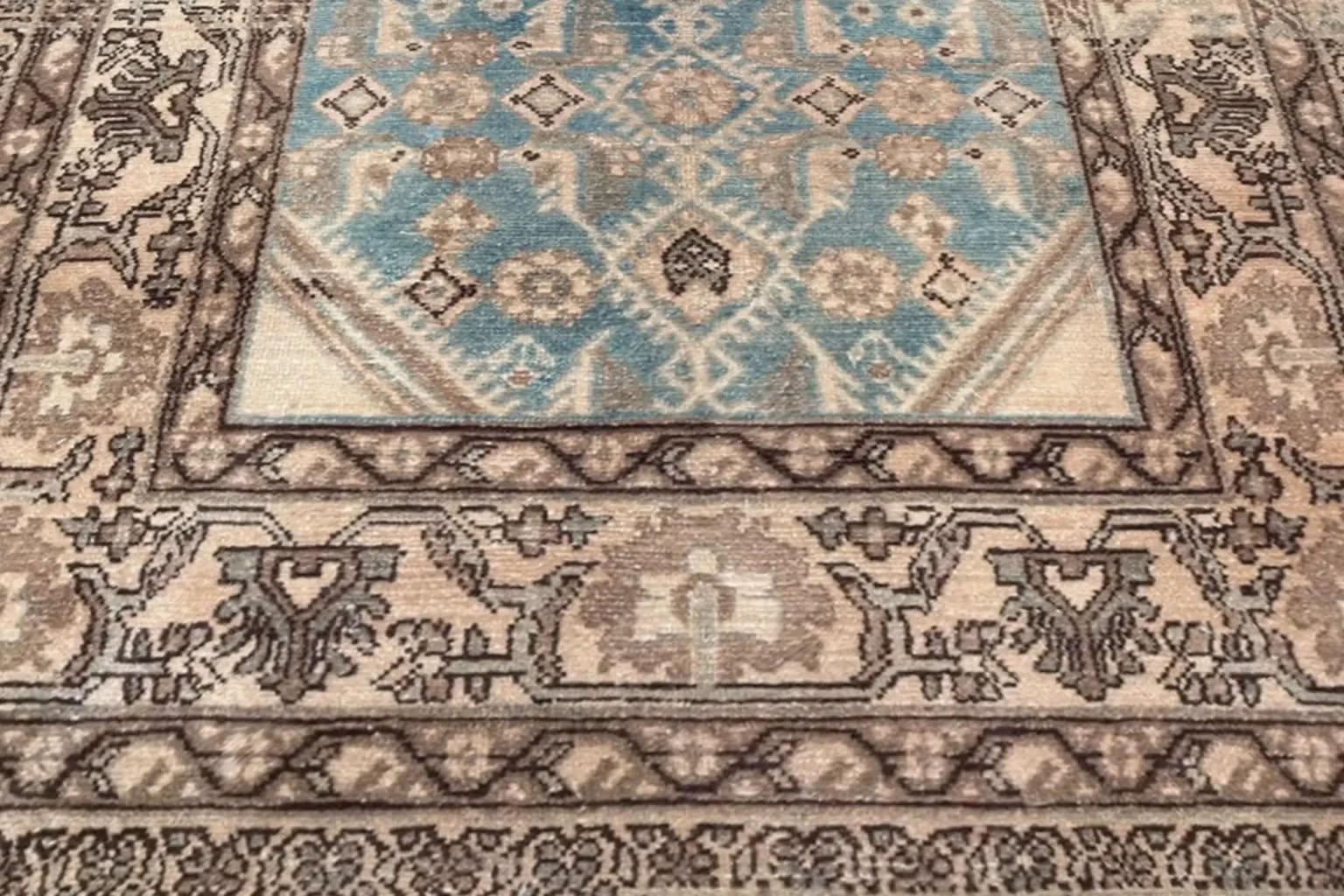 Persian Small Rug - Mahal Design - Blue Ivory Brown In Excellent Condition For Sale In Dallas, TX