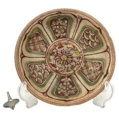 Antique Persian-style Annamese stoneware, late 15th century.