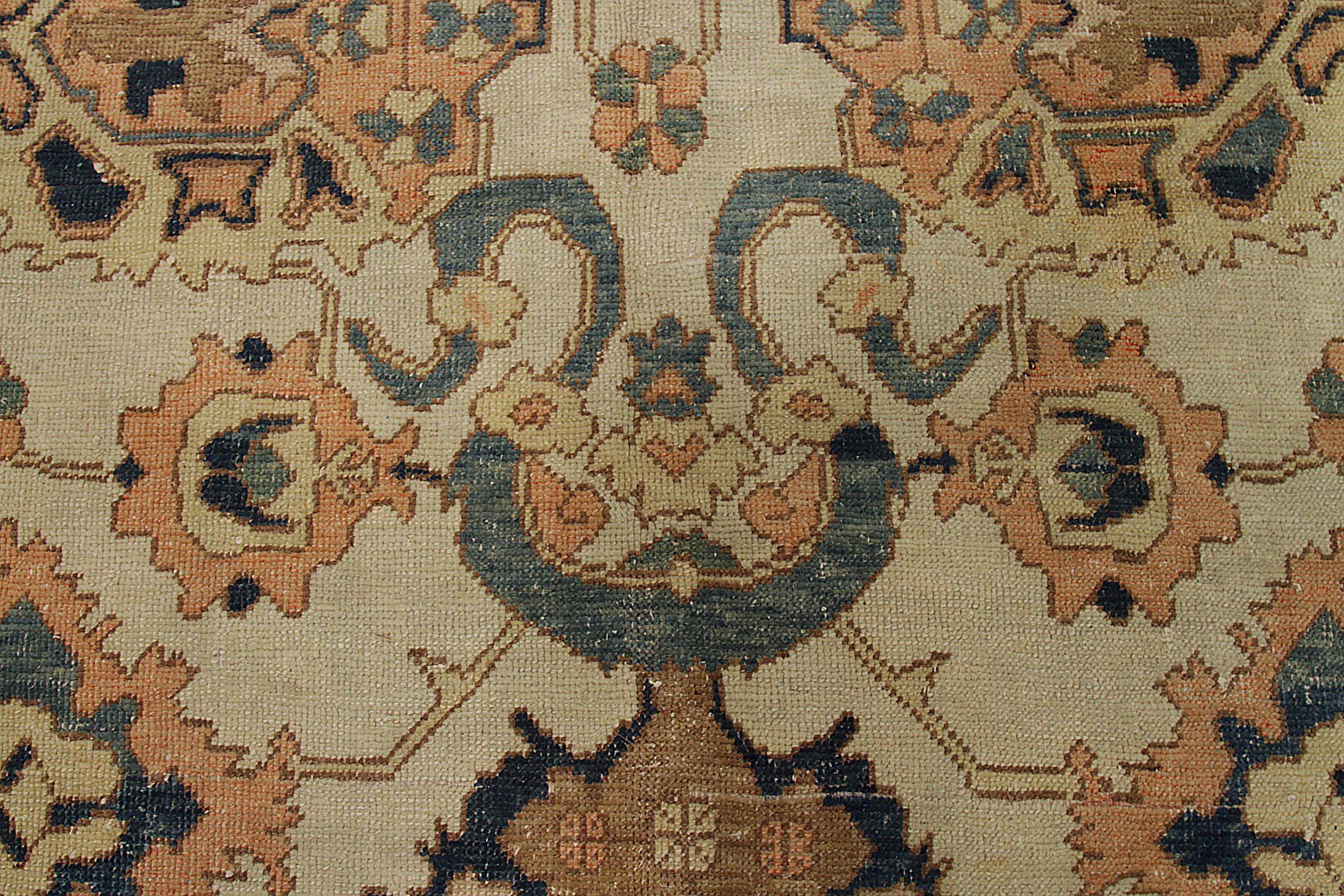 Persische Sultanabad-Teppiche aus Wolle in Blau, Elfenbein, Rosa und Rot, um 1880, 92425 im Zustand „Hervorragend“ im Angebot in Dallas, TX
