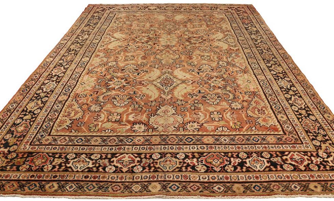 Entdecken Sie die Eleganz der persischen Sultanabad Teppiche von CIRCA 1880. Dieses exklusive Design aus Wolle und Braun-Elfenbein-Rot ist perfekt, um Ihren Raum zu verschönern.