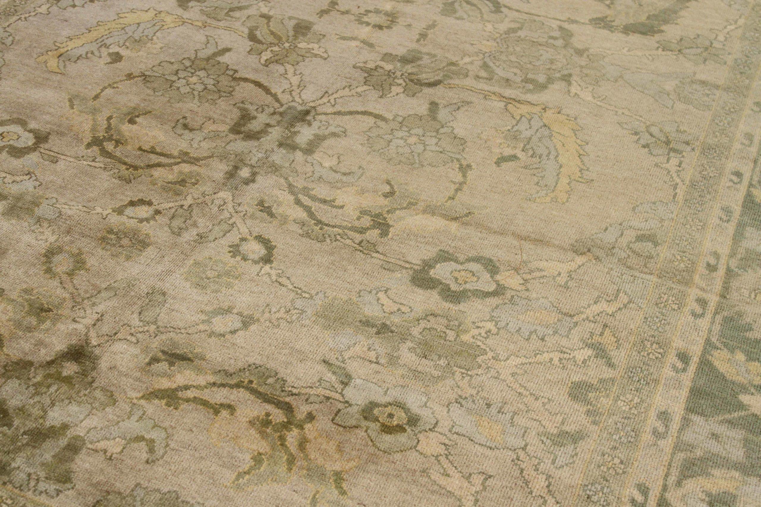 Asiatique Tapis persans Sultanabad en laine vert ivoire jaune 73211 en vente