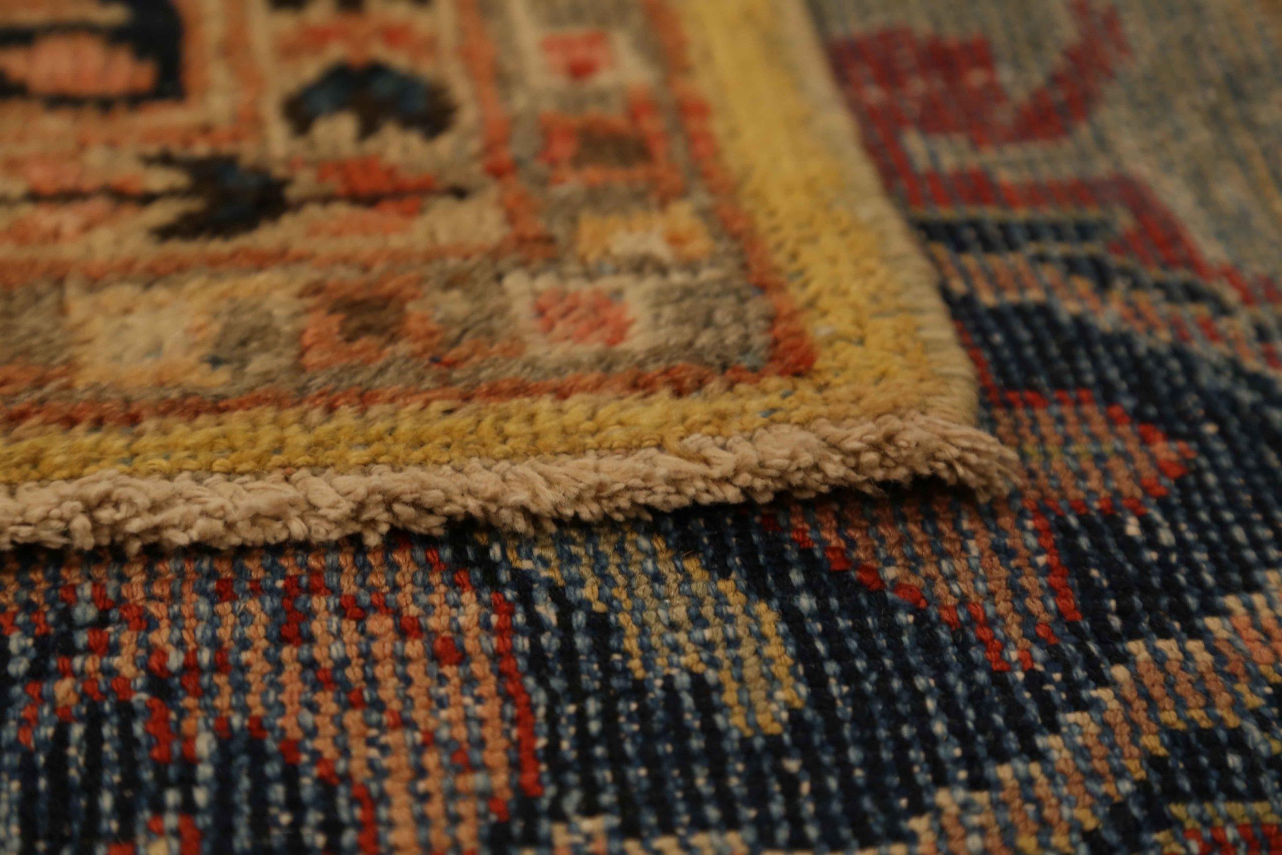 Tappeti persiani Sultanabad Rugs Circa 1910 - Lana Blu Navy Rosso Giallo 72760 In condizioni ottime in vendita a Dallas, TX