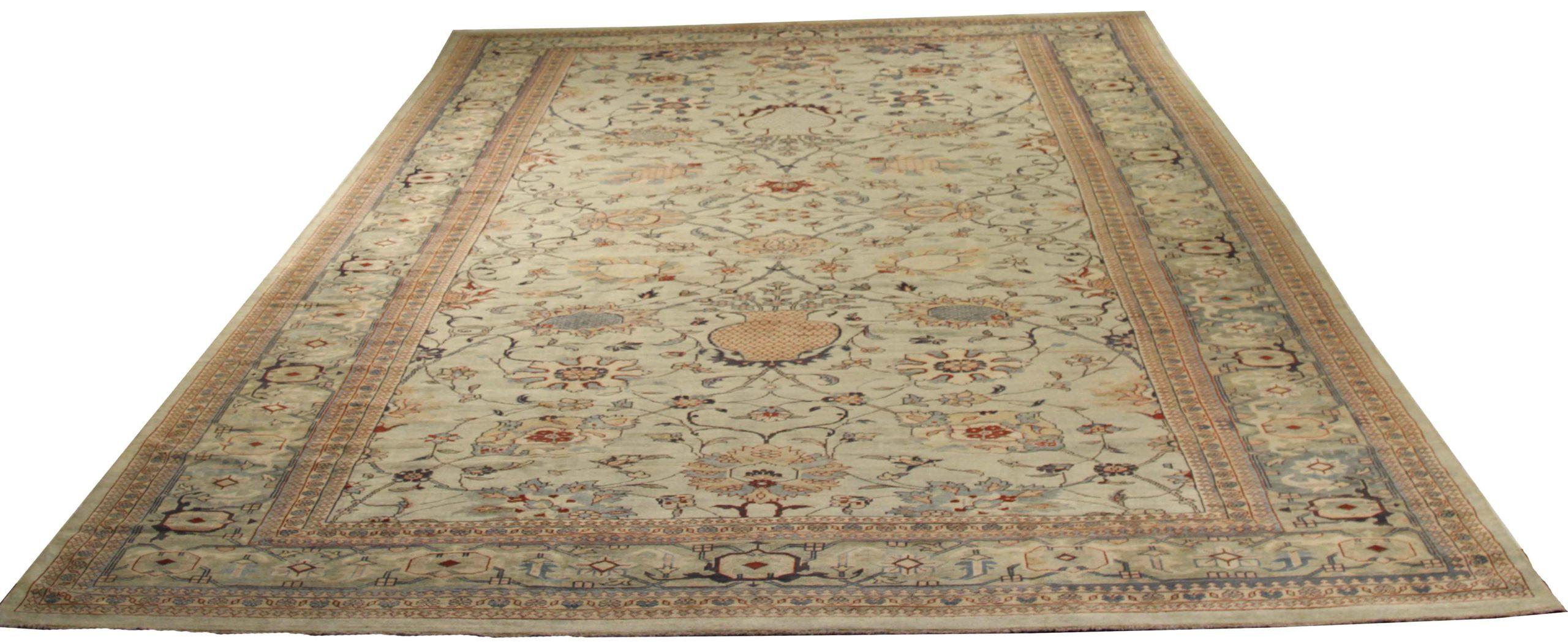 Scopri l'eleganza dei Sultanabad Rugs persiani con i tappeti CIRCA del 1990. Progettato con una meticolosa attenzione ai dettagli, questo design esclusivo è perfetto per valorizzare il tuo spazio.