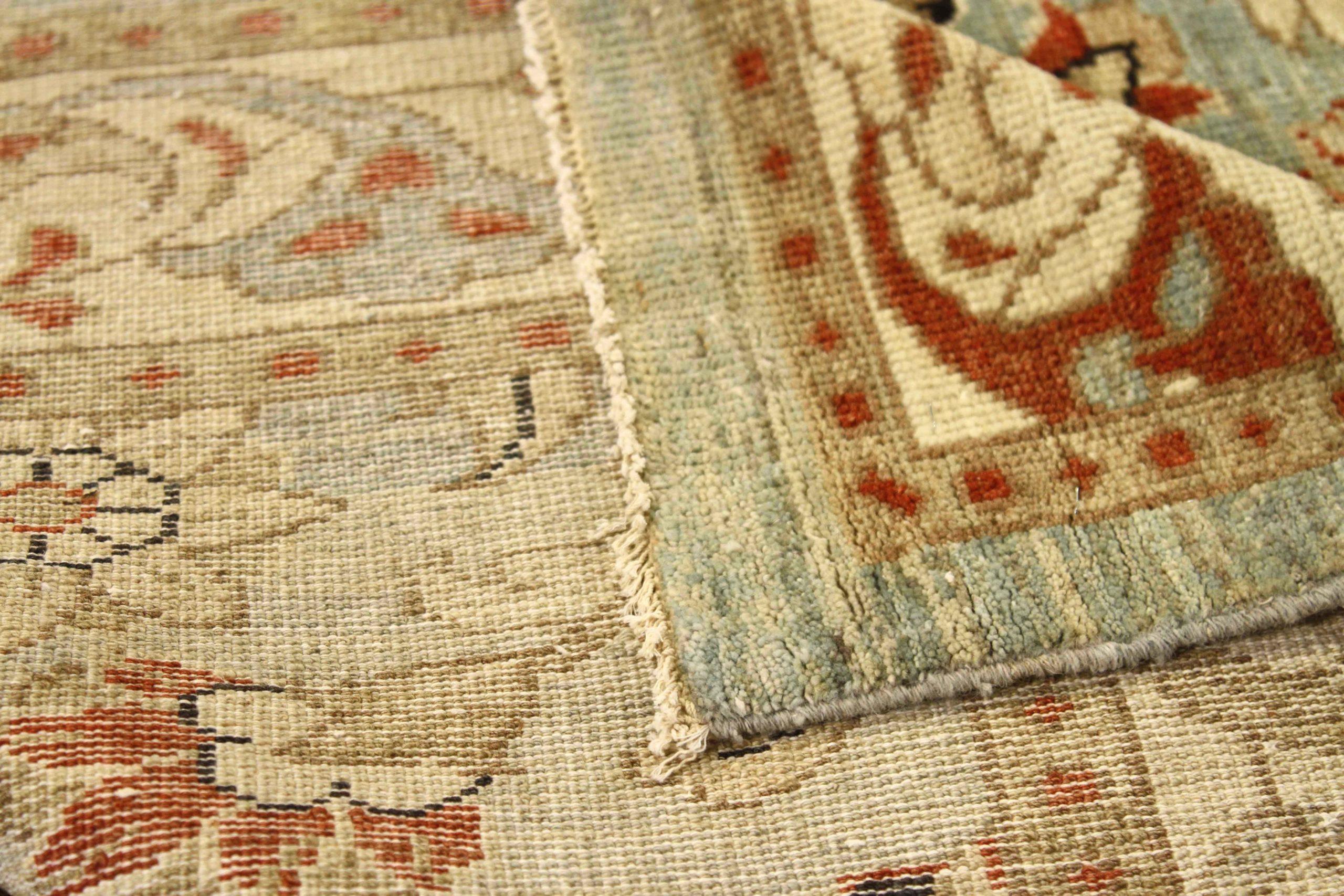 Persian Sultanabad Area Rugs Circa 1990 - 53714 In Excellent Condition For Sale In Dallas, TX