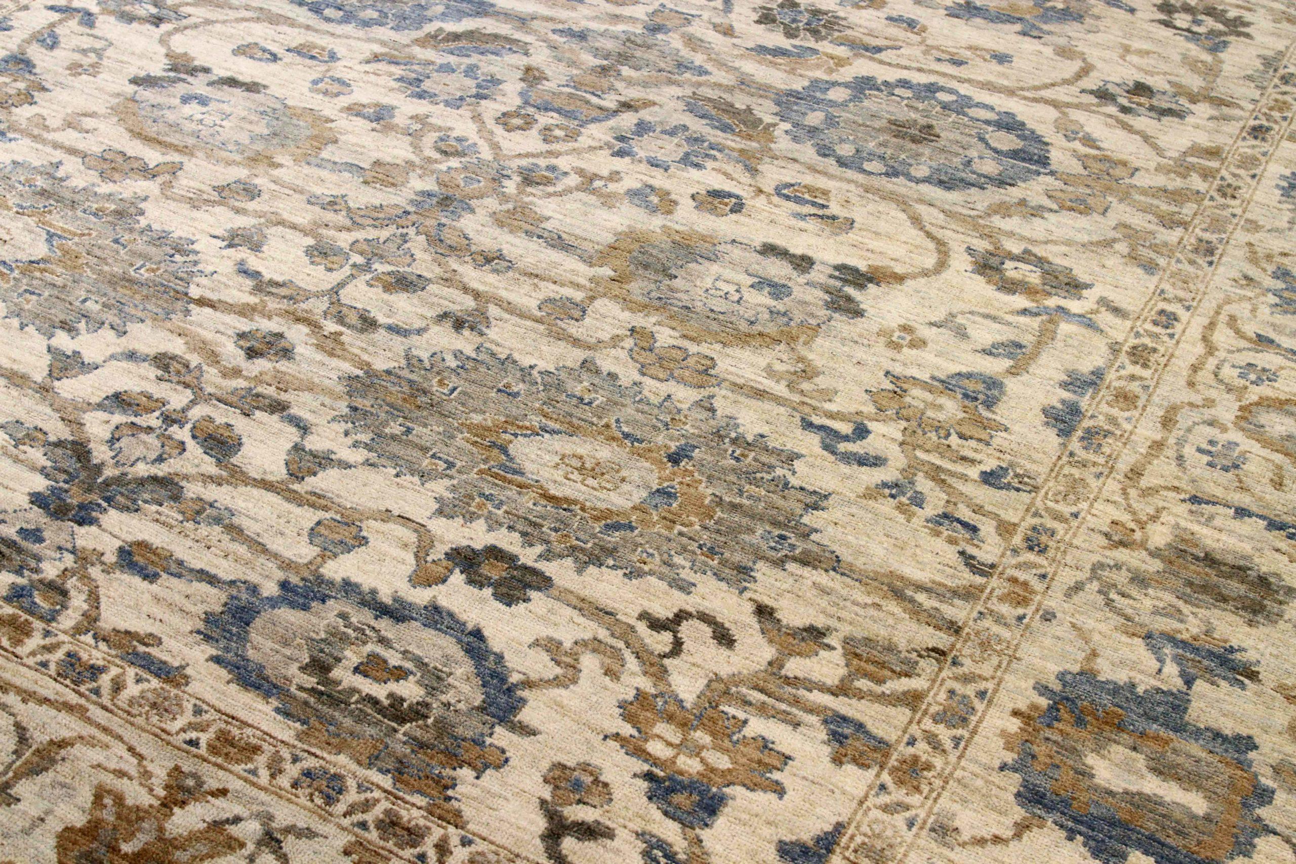 Persian Sultanabad Area Rugs Circa 1990 - 54092 (Asiatisch) im Angebot