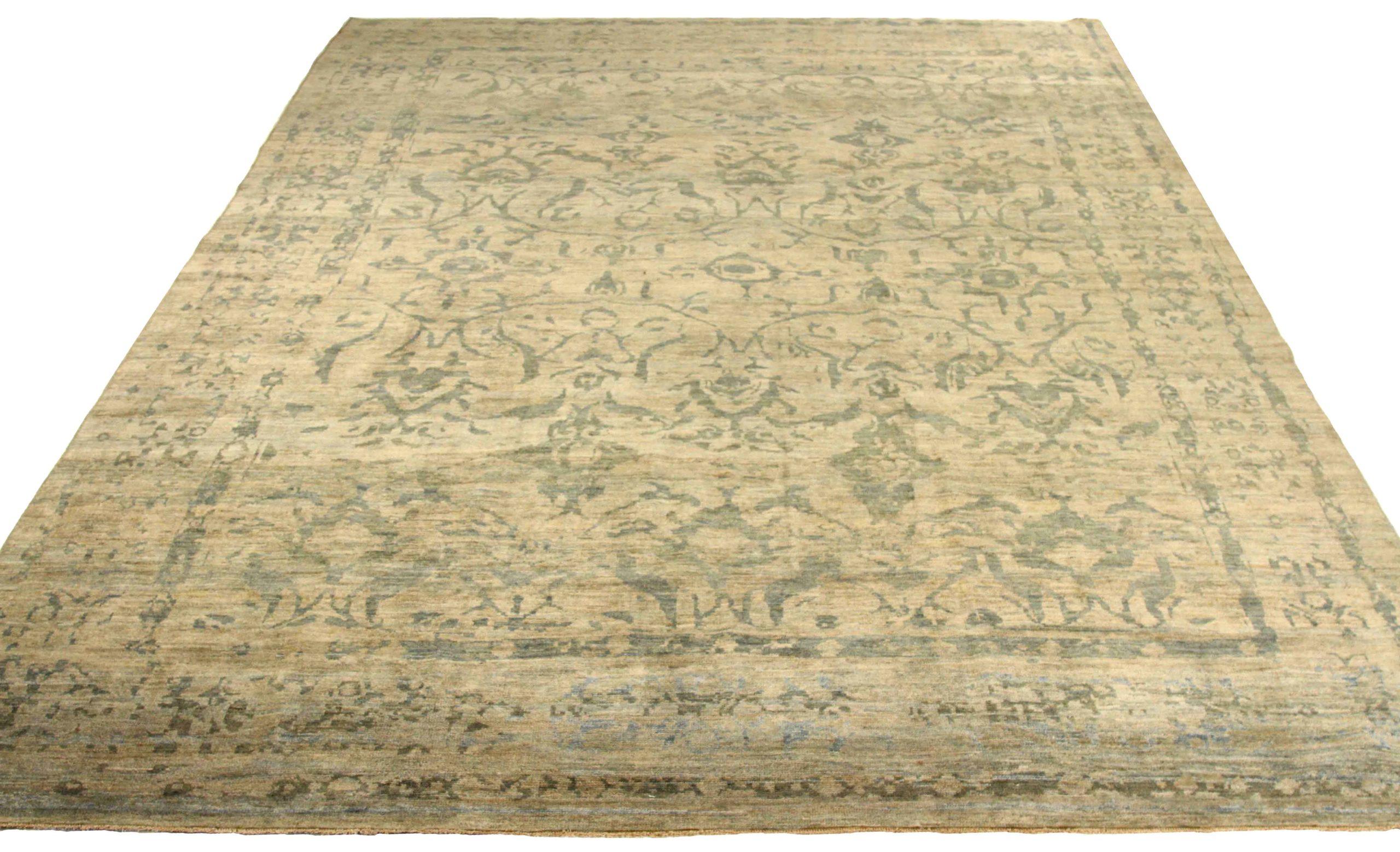 Entdecken Sie die Eleganz der persischen Sultanabad Teppiche von CIRCA 1990. Dieses exklusive Design, das mit viel Liebe zum Detail entworfen wurde, ist perfekt, um Ihren Raum zu verschönern.
