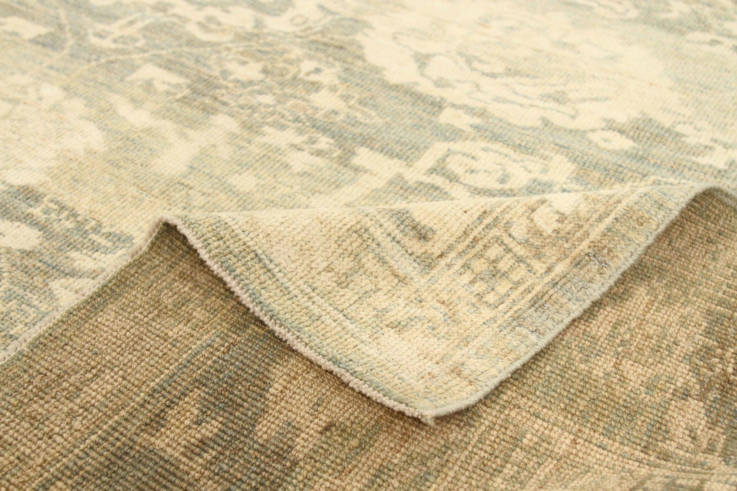 Persian Sultanabad Area Rugs Circa 1990 - 66598 im Zustand „Hervorragend“ im Angebot in Dallas, TX