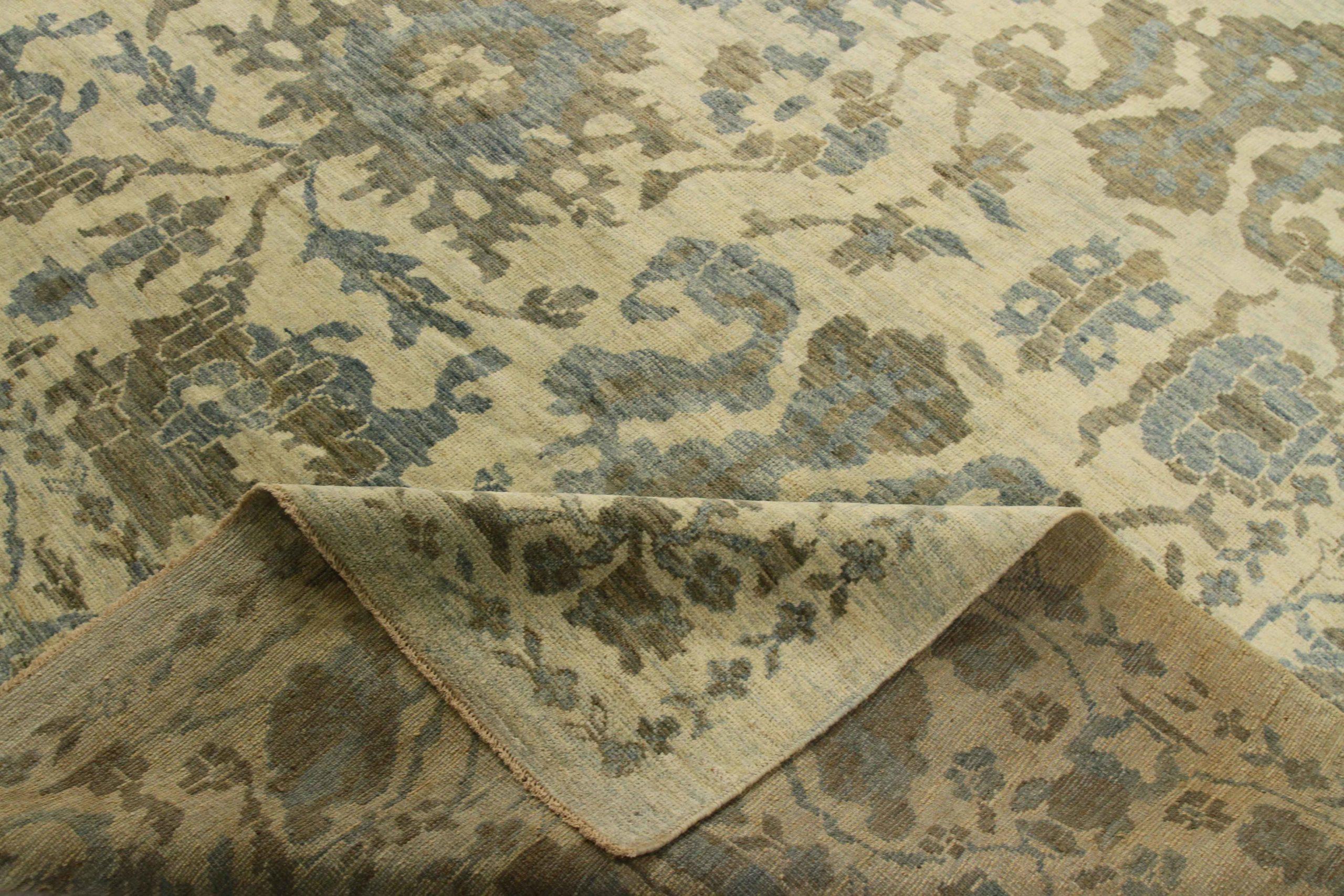 Persian Sultanabad Area Rugs Circa 1990 - 67021 Excellent état - En vente à Dallas, TX