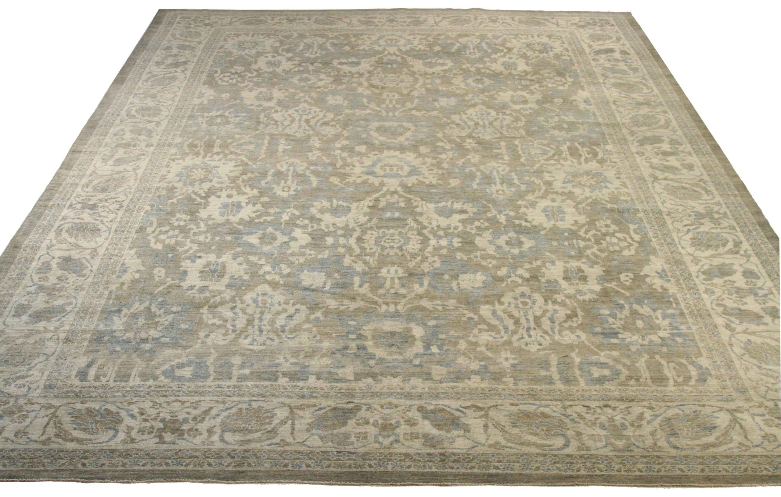 Entdecken Sie die Eleganz der persischen Sultanabad Teppiche von CIRCA 1990. Dieses exklusive Design, das mit viel Liebe zum Detail entworfen wurde, ist perfekt, um Ihren Raum zu verschönern.