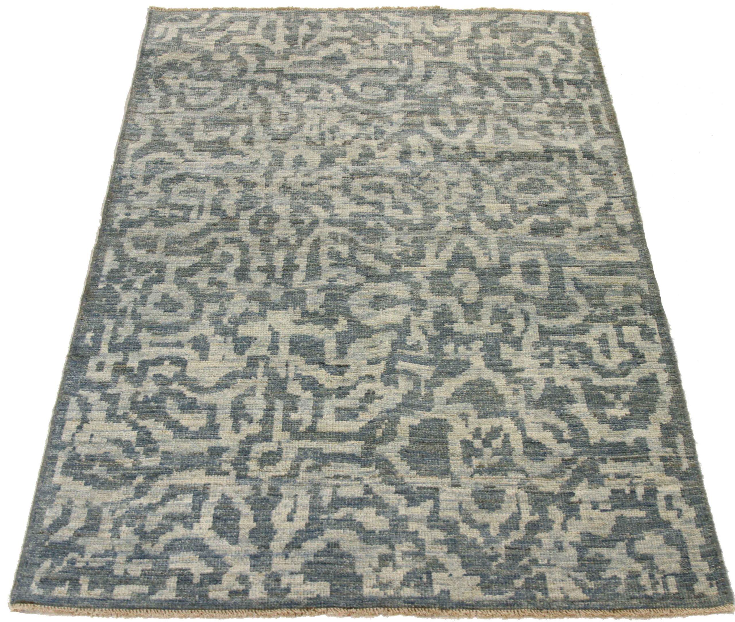Entdecken Sie die Eleganz der persischen Sultanabad Teppiche von CIRCA 1990. Dieses exklusive Design, das mit viel Liebe zum Detail entworfen wurde, ist perfekt, um Ihren Raum zu verschönern.