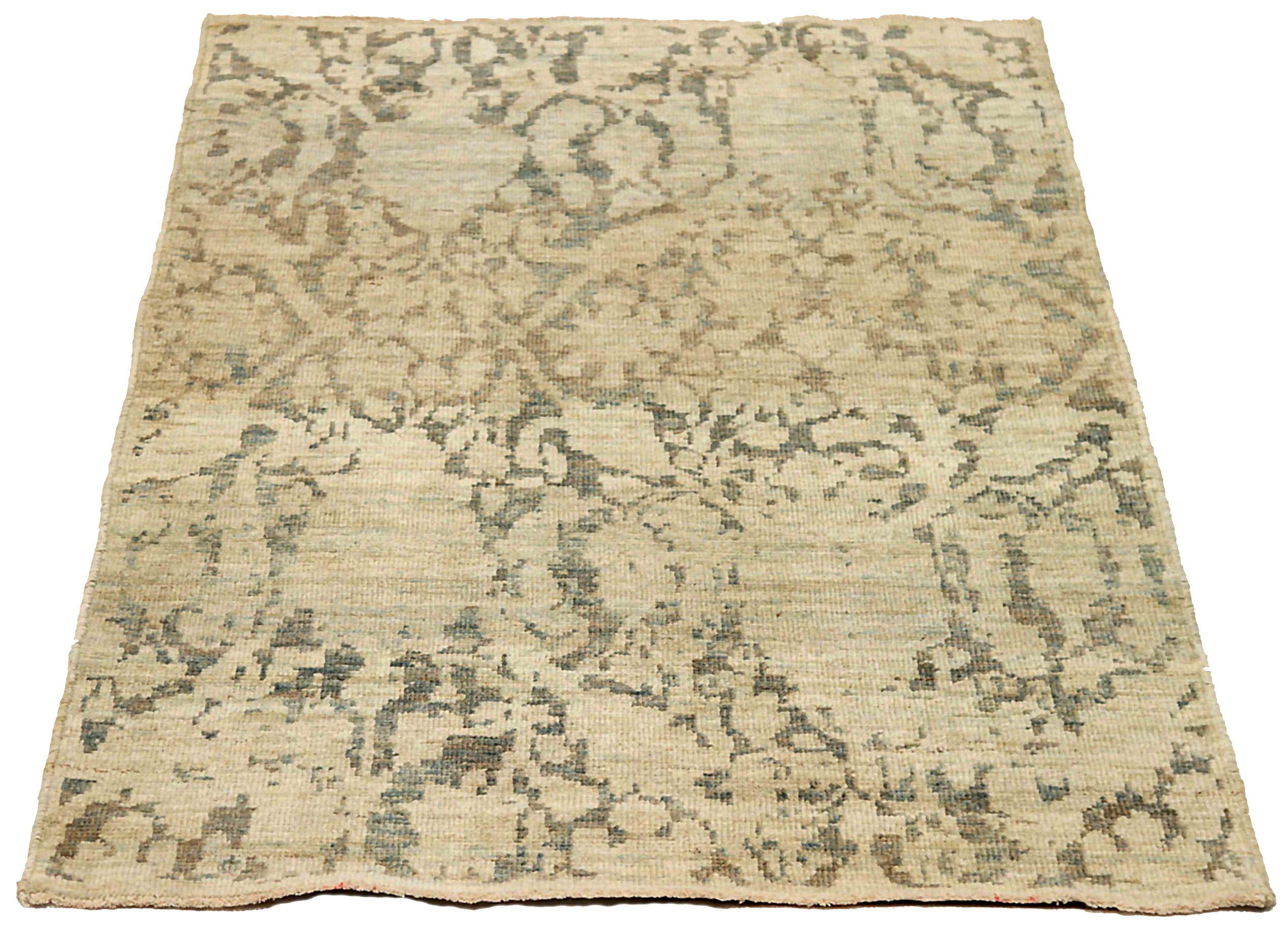 Descubre la elegancia de las alfombras persas Sultanabad Rugs de Circa 1990. Diseñado con meticulosa atención al detalle, este diseño exclusivo es perfecto para realzar tu espacio.