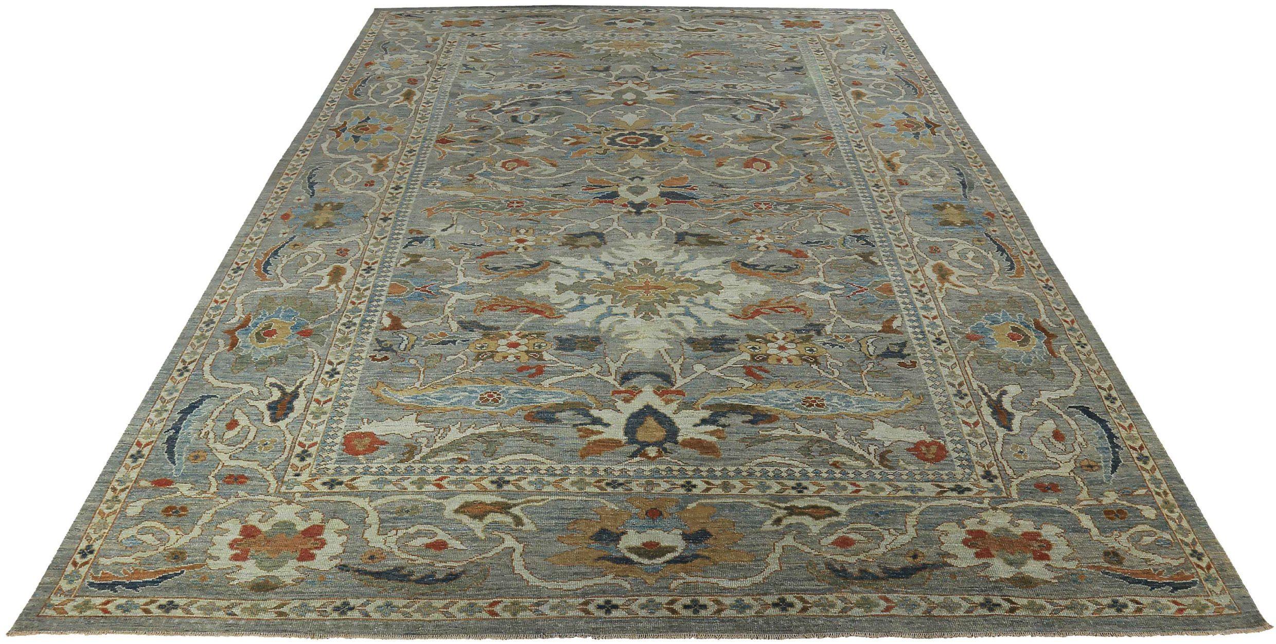 Entdecken Sie die Eleganz der persischen Sultanabad Teppiche von CIRCA 1990. Dieses exklusive Design aus Wolle und Grau-Elfenbein ist perfekt, um Ihren Raum zu verschönern.