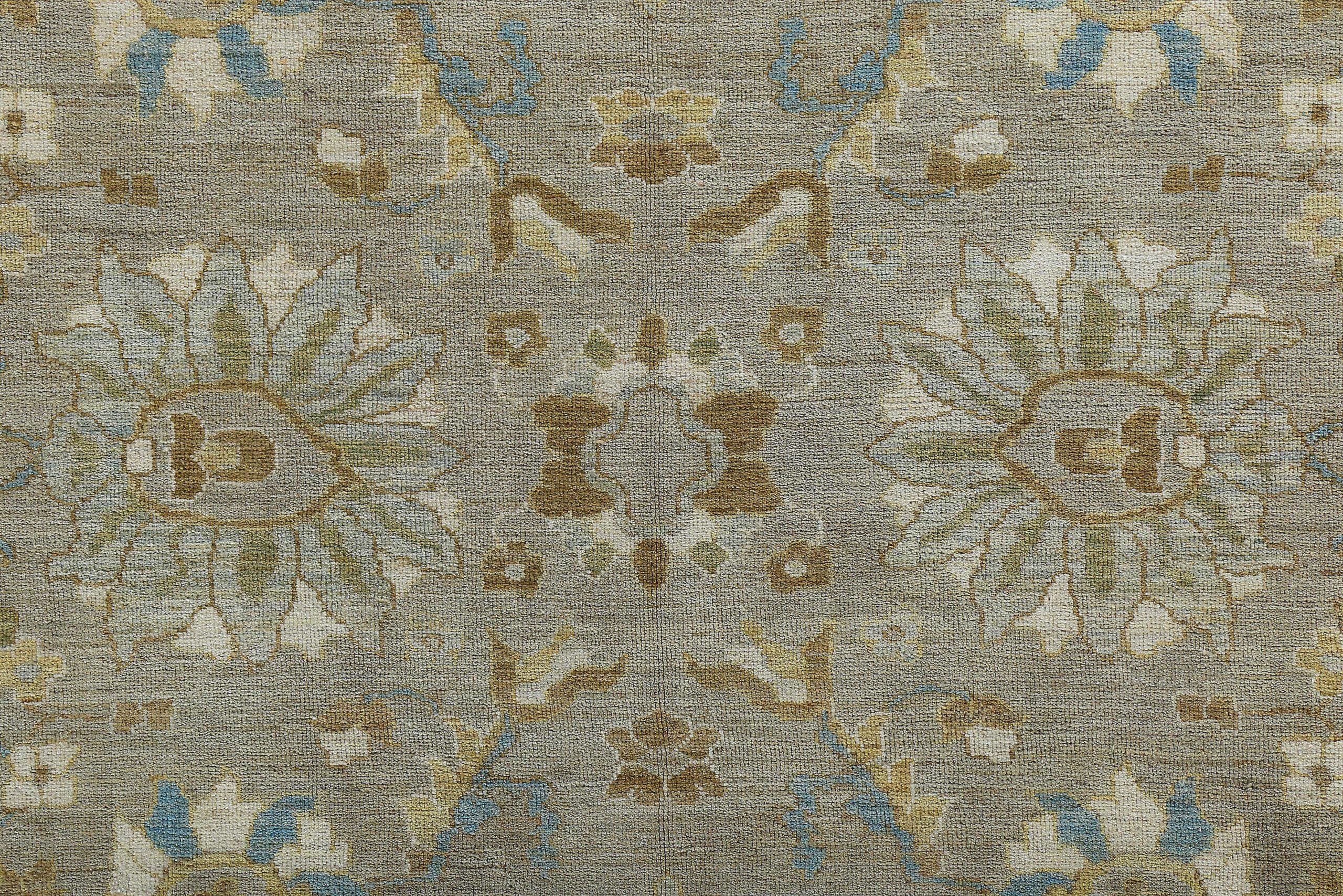 Persische Sultanabad-Teppiche Circa 1990 - Wolle Grün Elfenbein Taupe Design - 89150 (Asiatisch) im Angebot