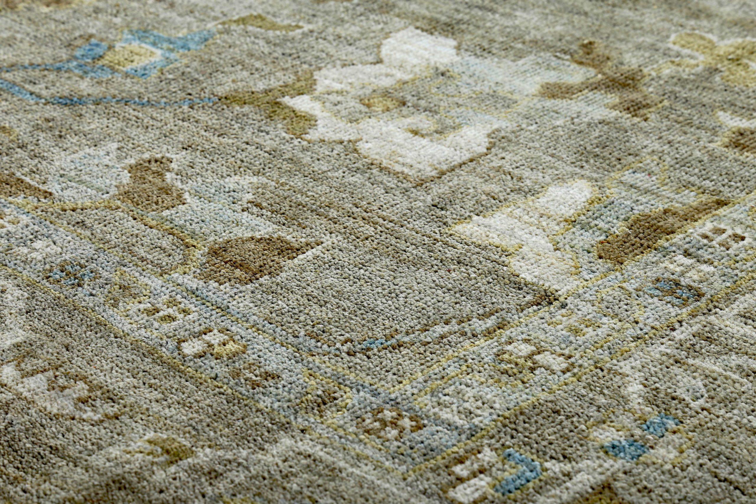 Persische Sultanabad-Teppiche Circa 1990 - Wolle Grün Elfenbein Taupe Design - 89150 im Zustand „Hervorragend“ im Angebot in Dallas, TX