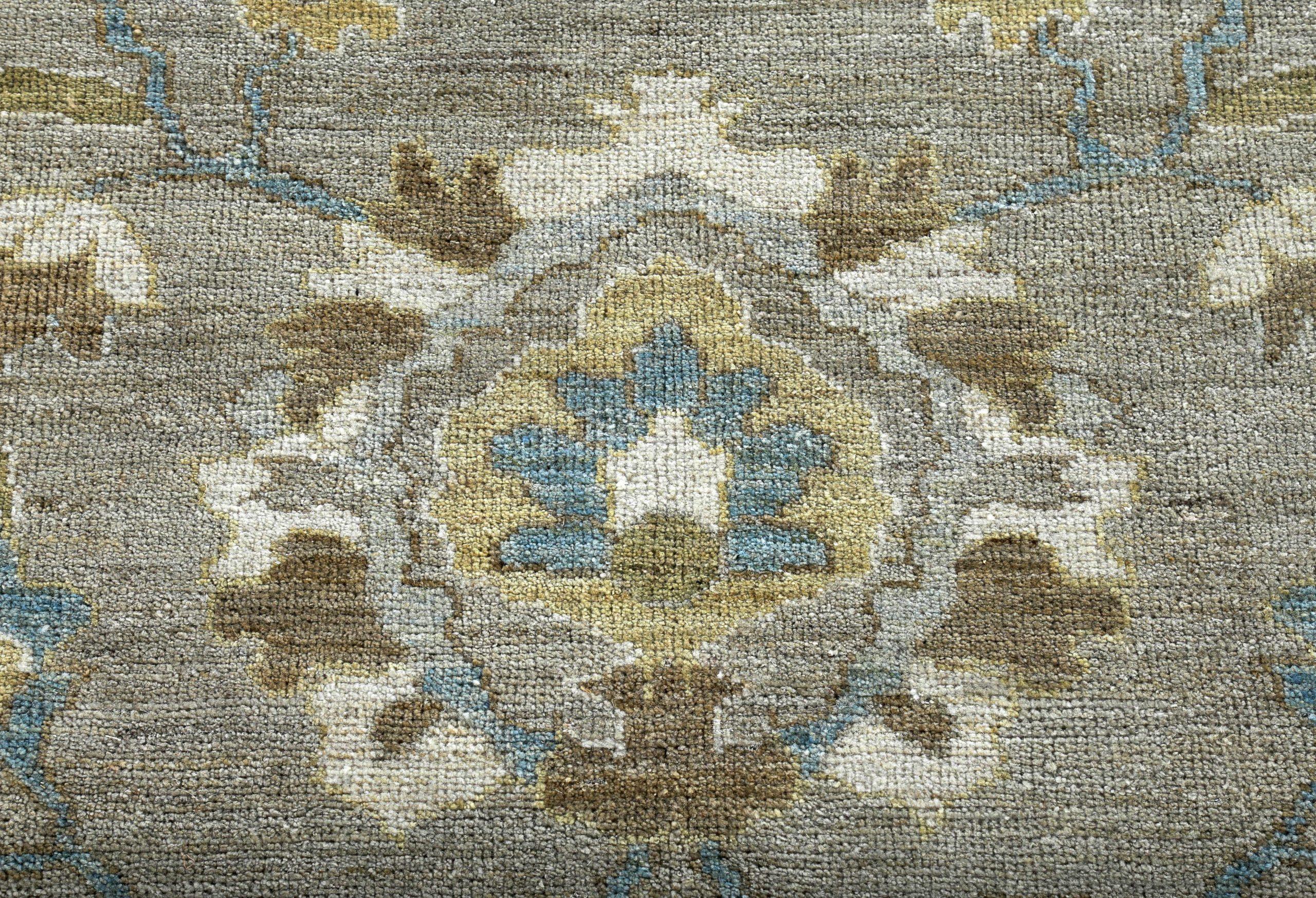 Persische Sultanabad-Teppiche Circa 1990 - Wolle Grün Elfenbein Taupe Design - 89150 (20. Jahrhundert) im Angebot