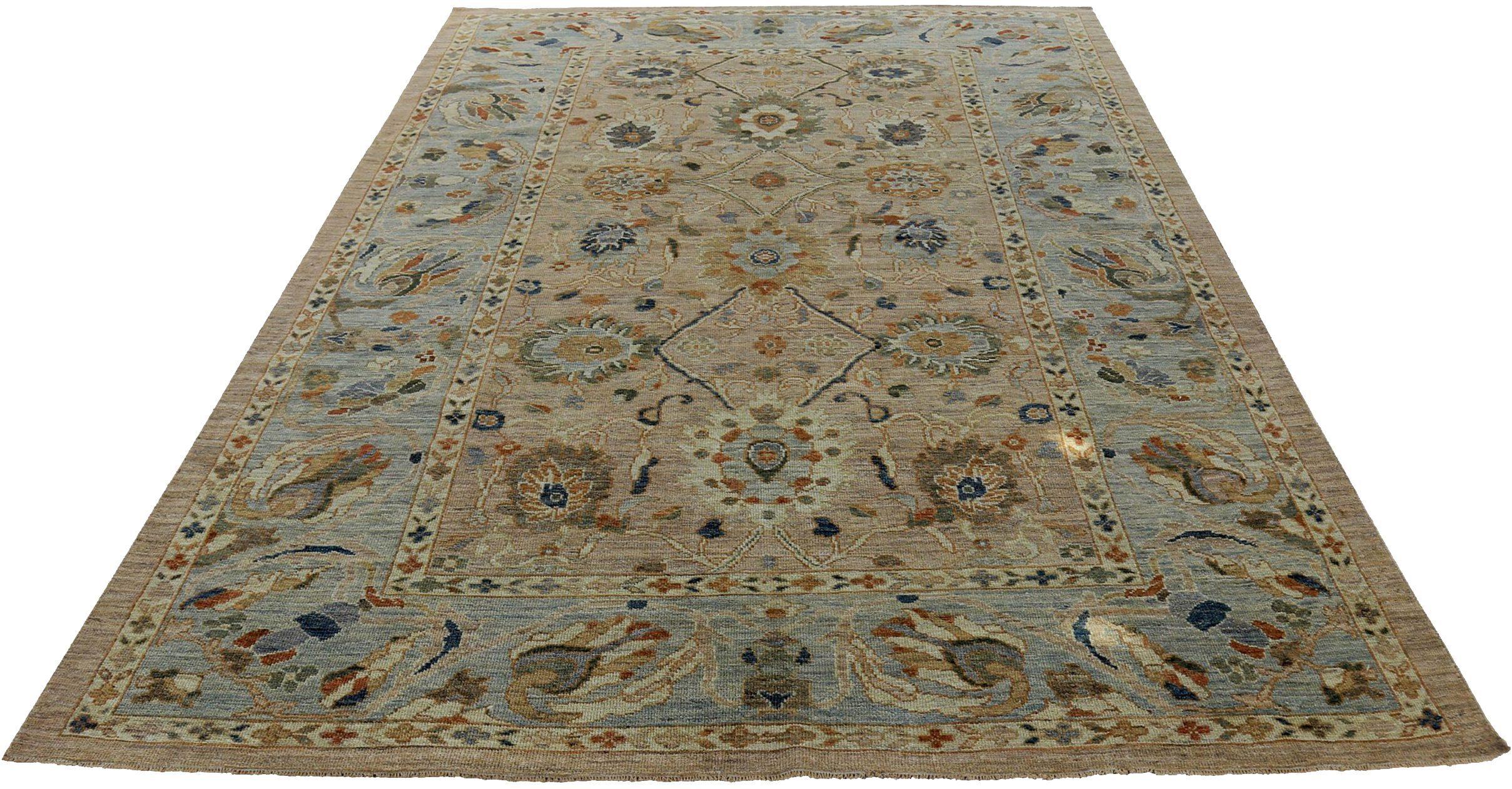 Entdecken Sie die Eleganz der persischen Sultanabad Teppiche von CIRCA 1990. Dieses exklusive Design aus Wolle und Elfenbein-Hellblau ist perfekt, um Ihren Raum zu verschönern.