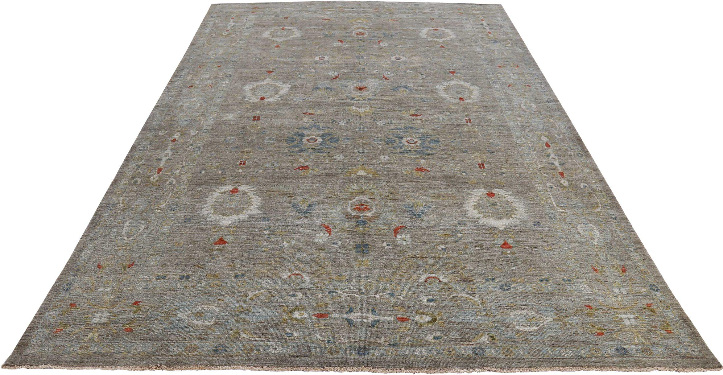 Entdecken Sie die Eleganz der persischen Sultanabad Teppiche von CIRCA 1990. Dieses exklusive Design aus Wolle und IvoryTaupe ist perfekt, um Ihren Raum zu verschönern.