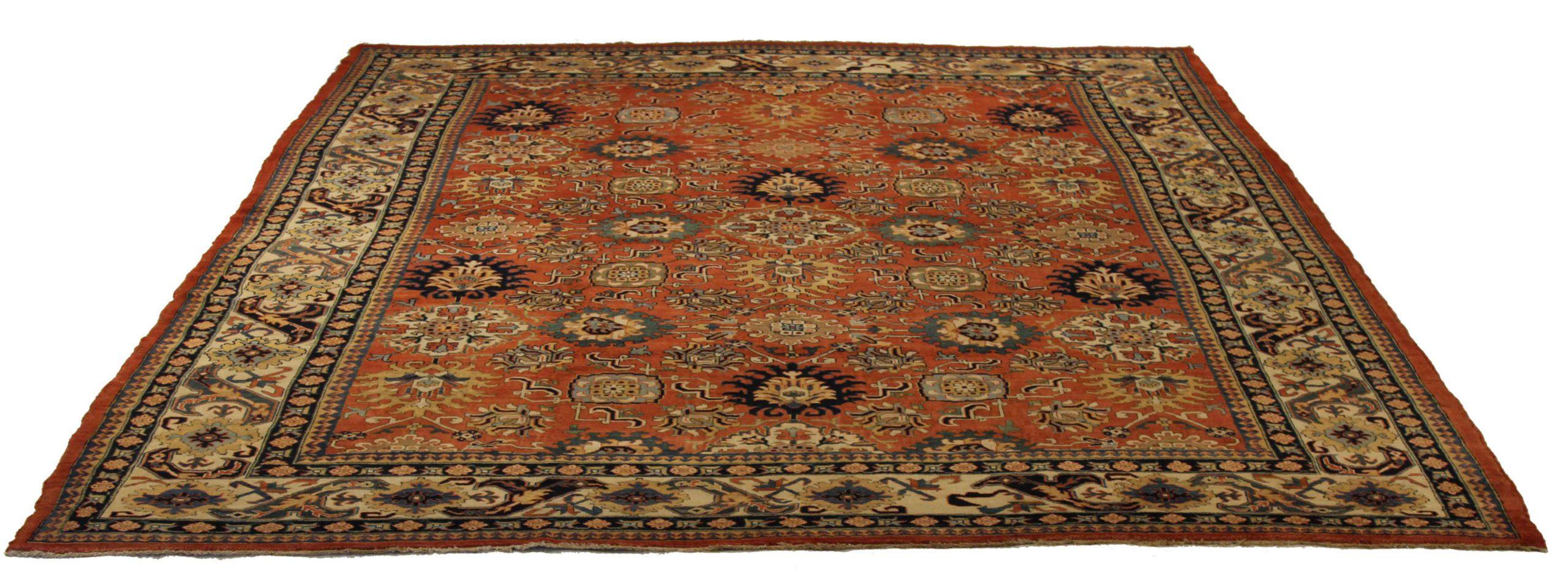 Entdecken Sie die Eleganz des persischen Sultanabad mit seiner wunderschönen Handwerkskunst von CIRCA 1990. Dieses exklusive Design, das mit viel Liebe zum Detail entworfen wurde, ist perfekt, um Ihren Raum zu verschönern.
