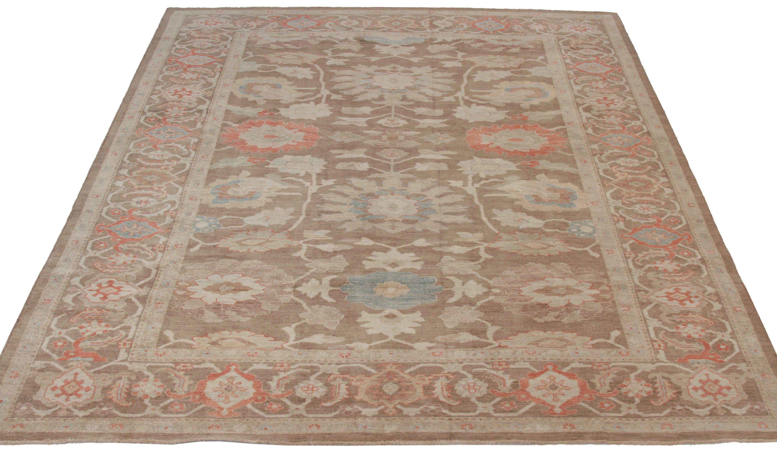 Scopri l'eleganza del Sultanabad persiano, caratterizzato da una splendida lavorazione artigianale del 1990 circa. Progettato con una meticolosa attenzione ai dettagli, questo design esclusivo è perfetto per valorizzare il tuo spazio.