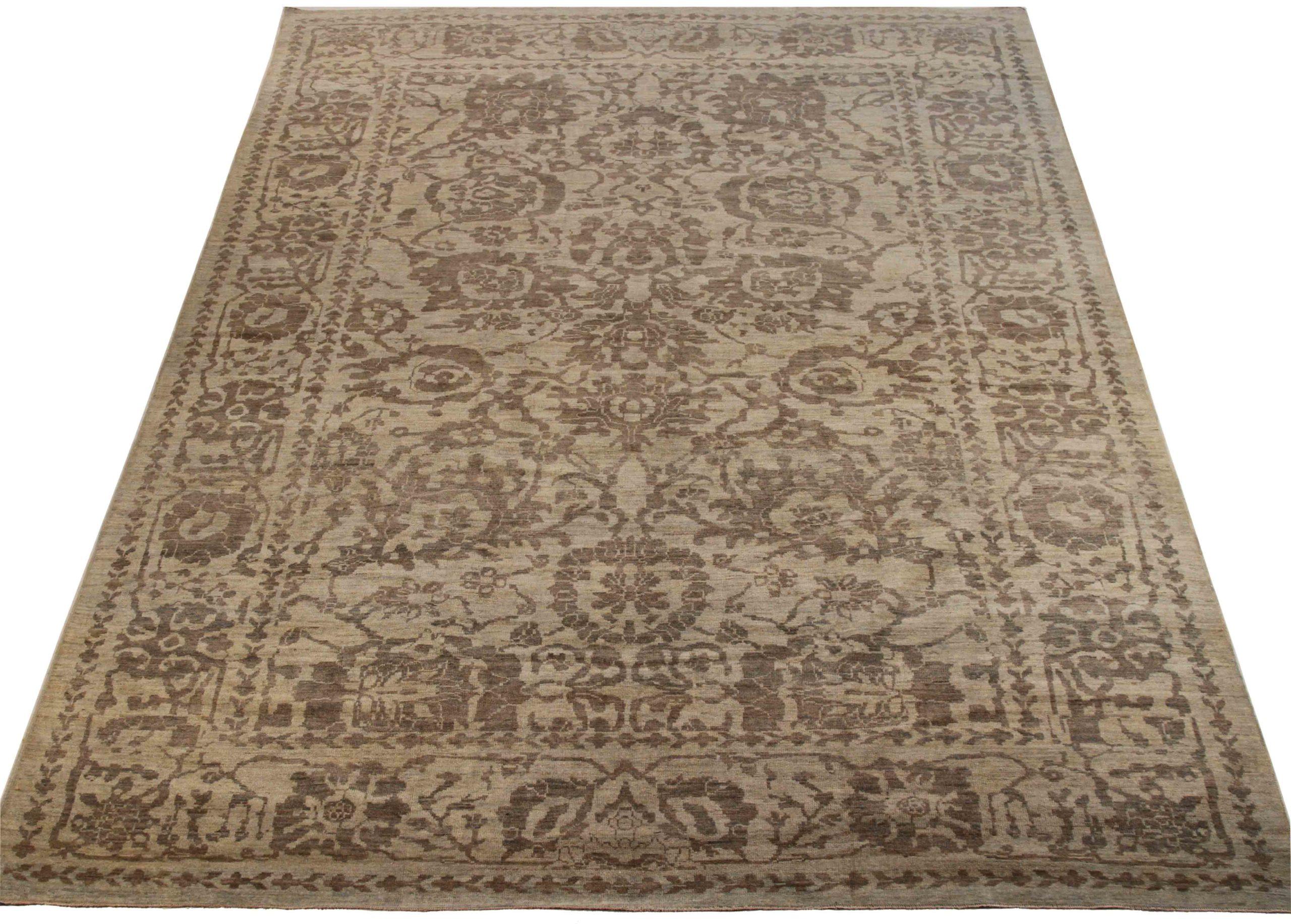Scopri l'eleganza del Sultanabad persiano, caratterizzato da una splendida lavorazione artigianale. Progettato con una meticolosa attenzione ai dettagli, questo design esclusivo è perfetto per valorizzare il tuo spazio.