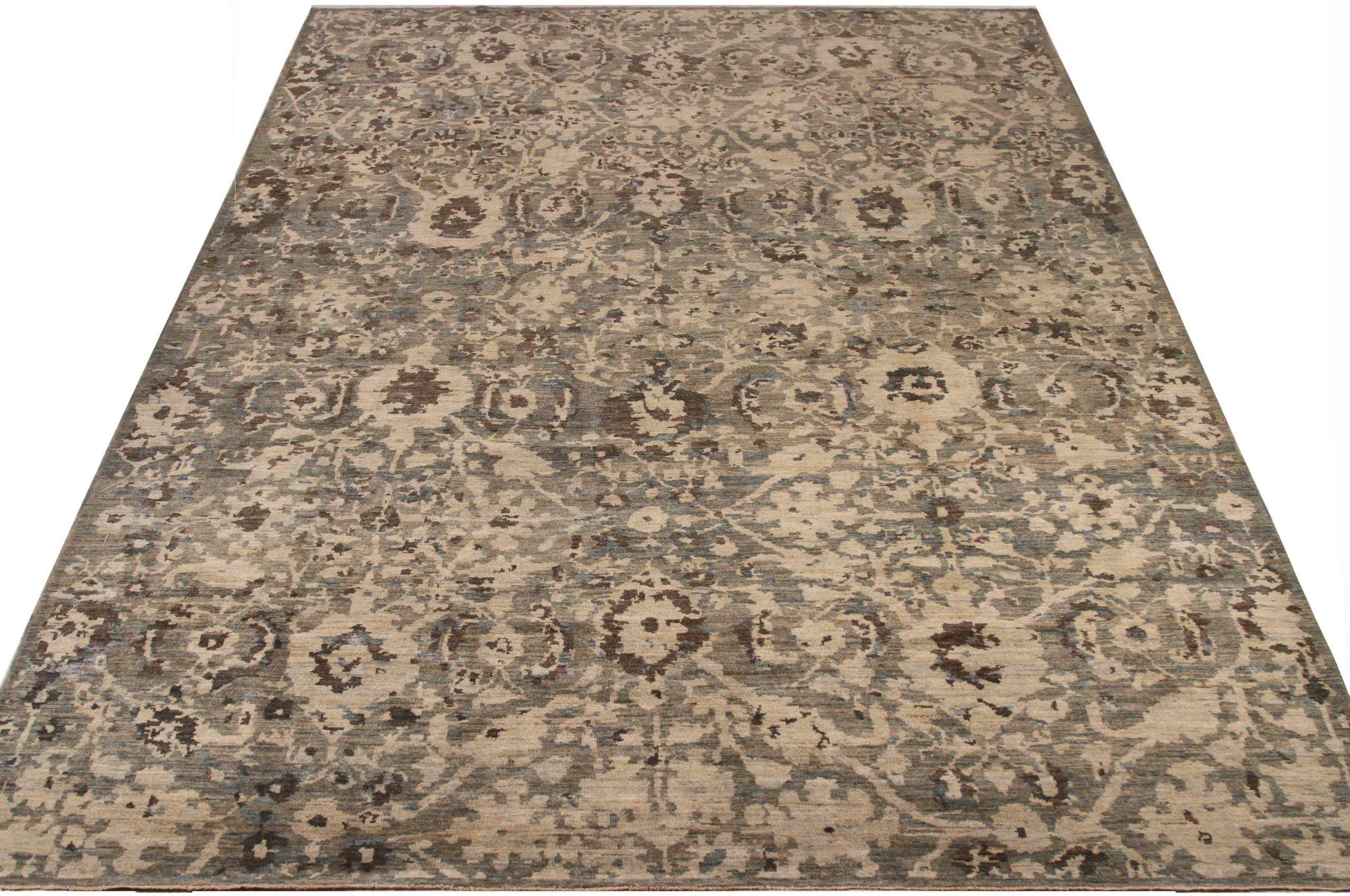 Scopri l'eleganza del Sultanabad persiano, caratterizzato da una splendida lavorazione artigianale. Progettato con una meticolosa attenzione ai dettagli, questo design esclusivo è perfetto per valorizzare il tuo spazio.