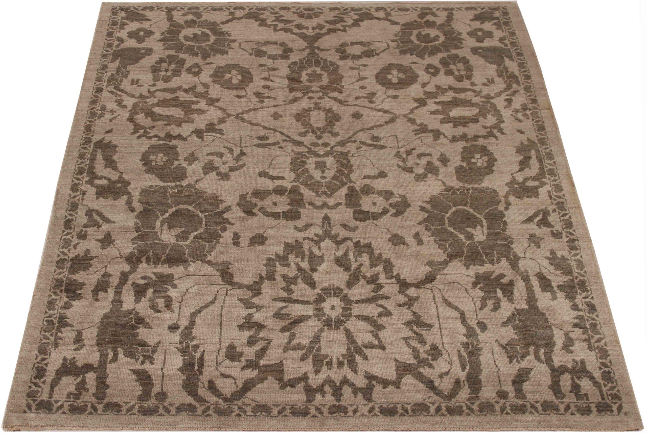 Descubre la elegancia del Sultanabad persa con su bella artesanía. Diseñado con meticulosa atención al detalle, este diseño exclusivo es perfecto para realzar tu espacio.