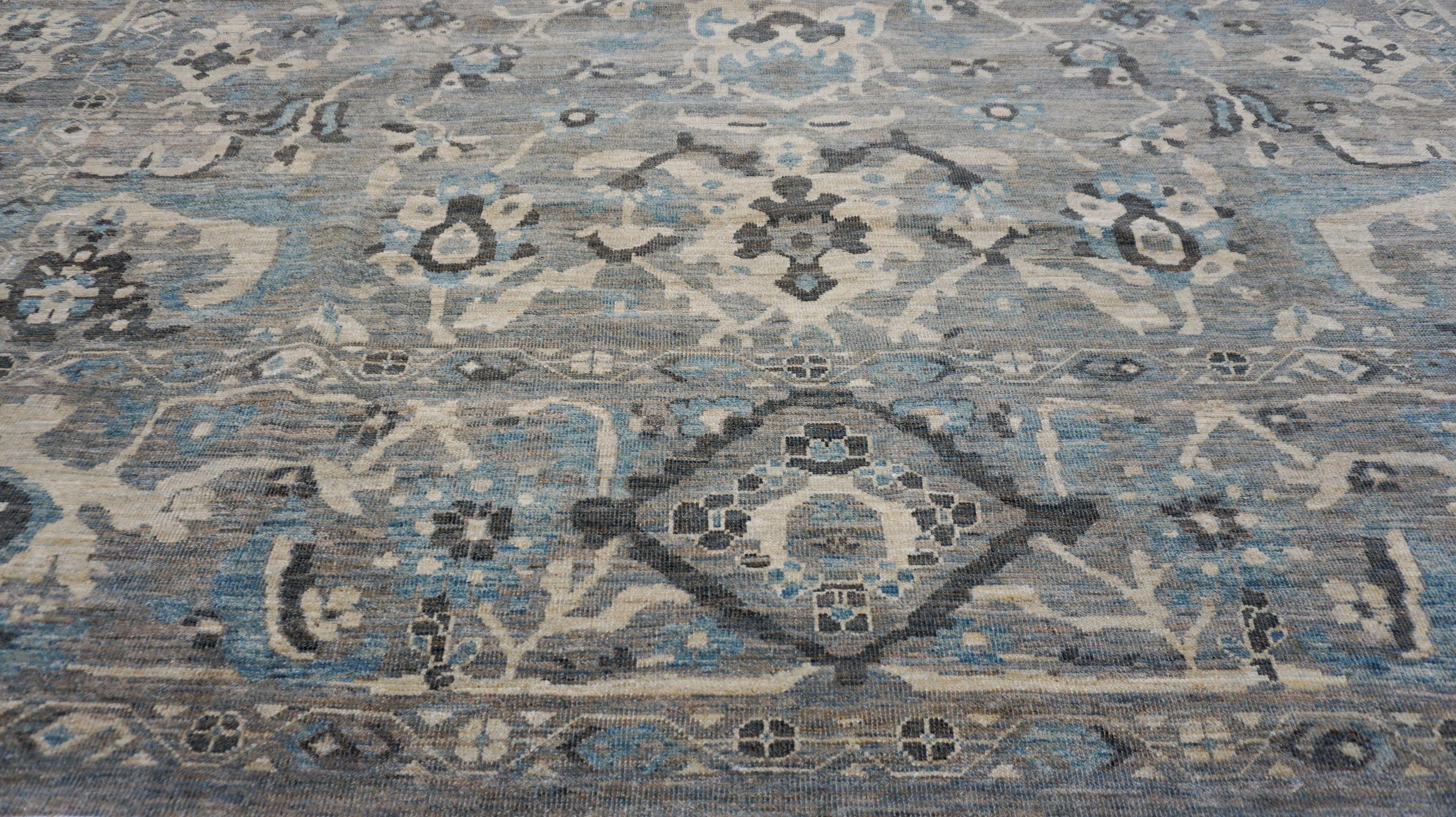 Persischer Sultanabad-Wollteppich in Grau und Blau 12'2''x14'7'' (Wolle) im Angebot