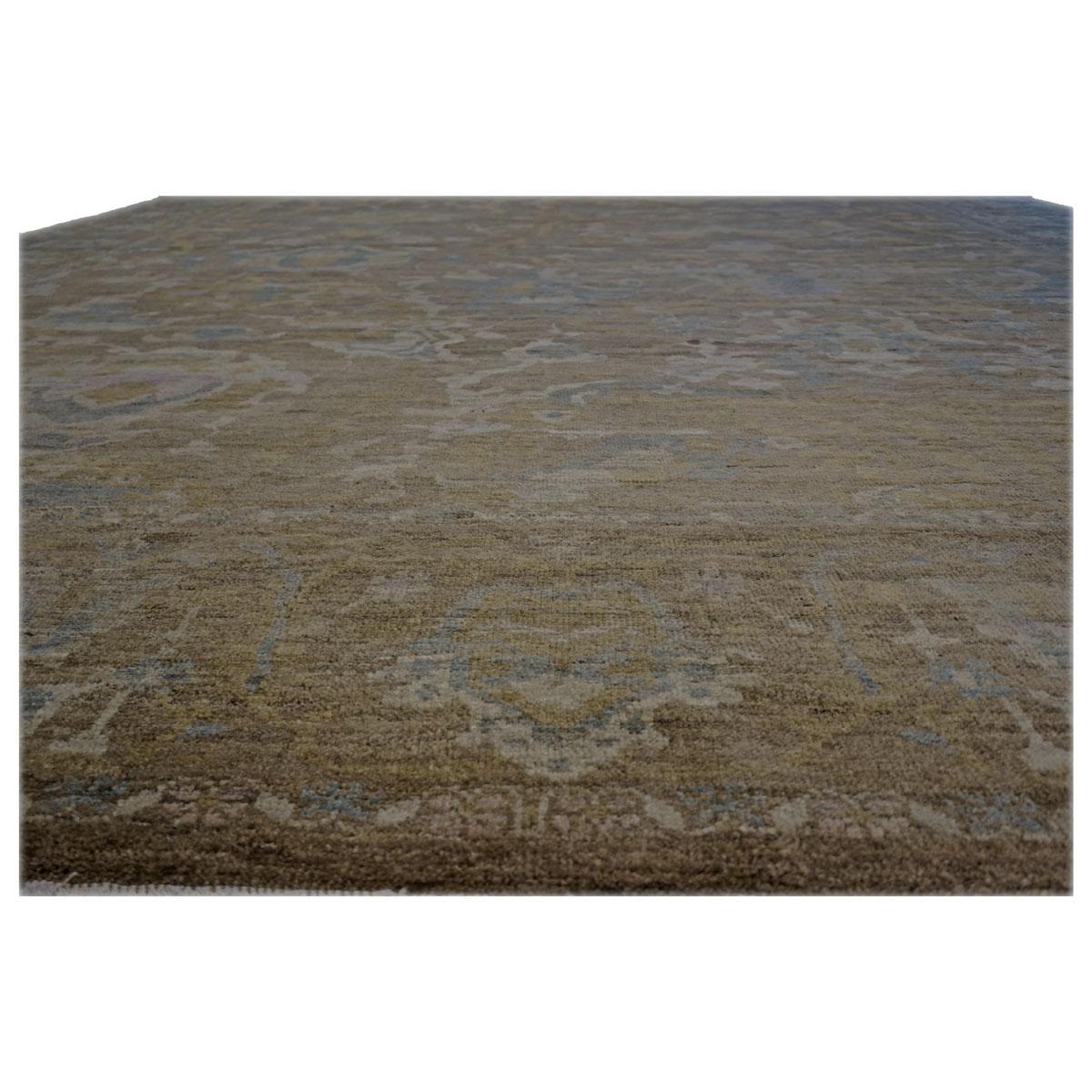 Persian Sultanabad Masters Collection 12 x 15 Brown, Light Blue, Gold (Persisch) im Angebot