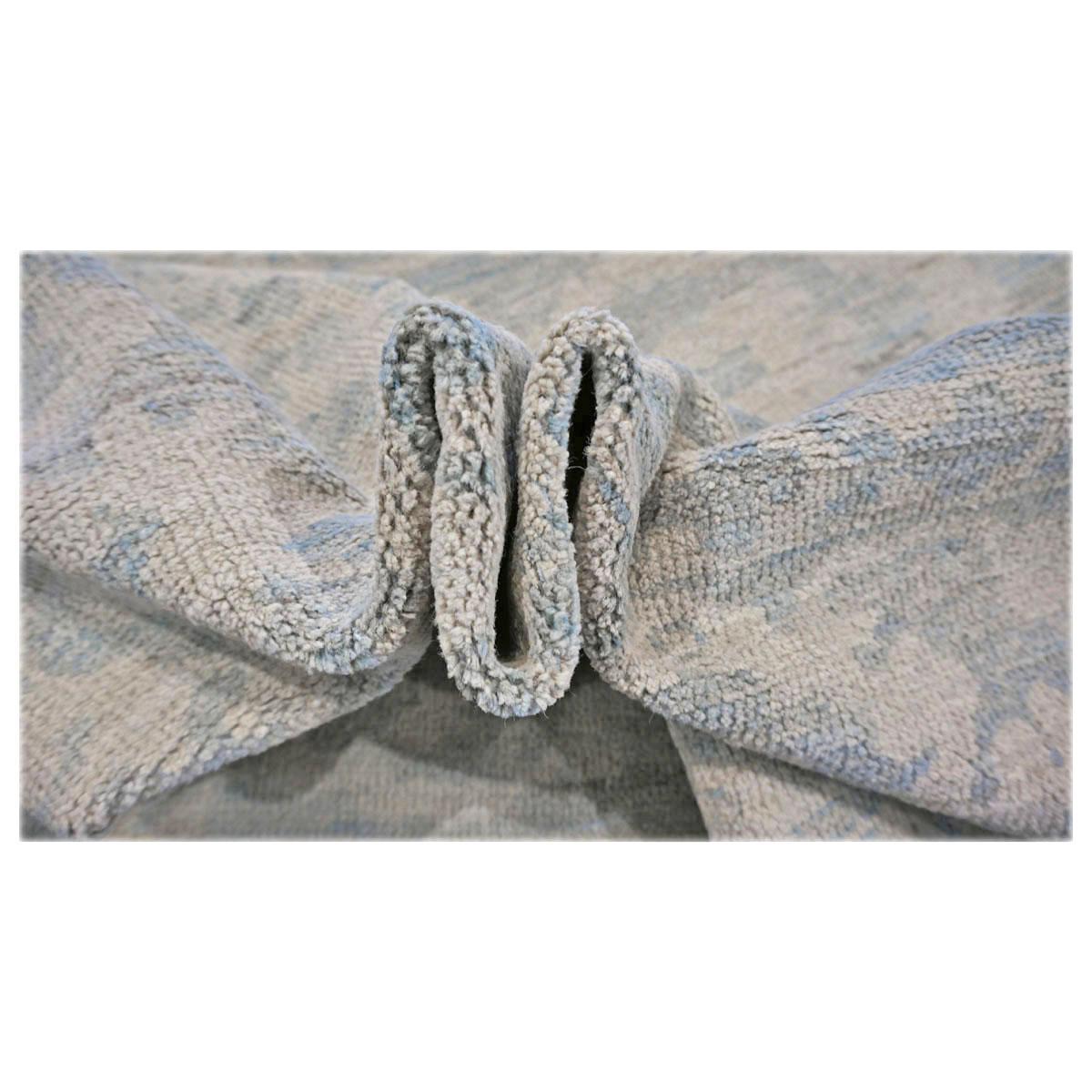 Contemporary Persian Sultanabad Masters Wool 8X10 Ivory, Beige & Grey Handmade Area Rug For Sale