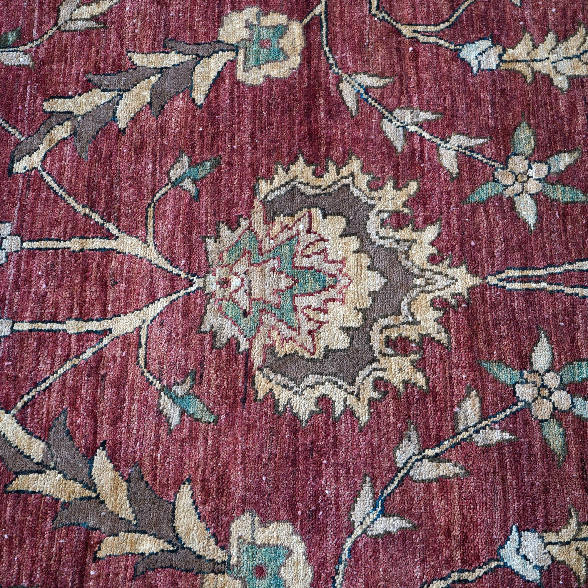 Persian Sultanabad Oriental Wool Rug 20th C For Sale 8