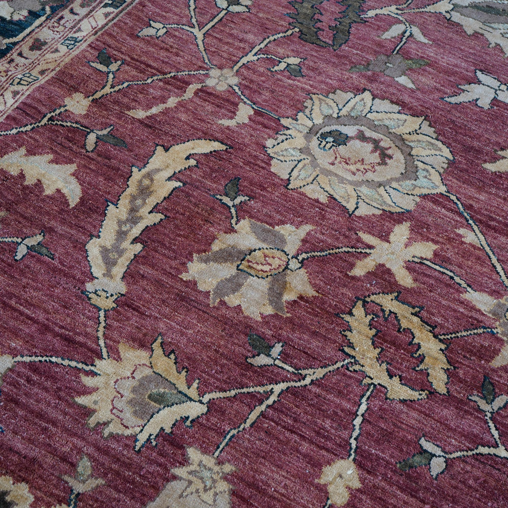 Persian Sultanabad Oriental Wool Rug 20th C For Sale 12