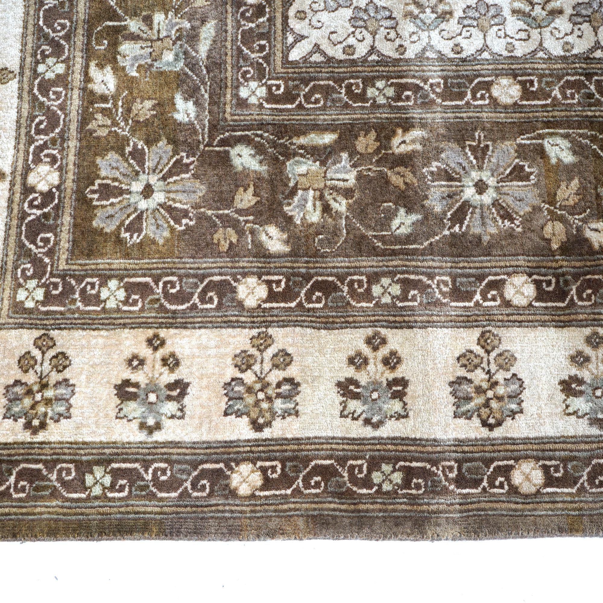 Tapis persan oriental en laine de Sultanabad avec motif floral sur toute sa surface 20e siècle en vente 1