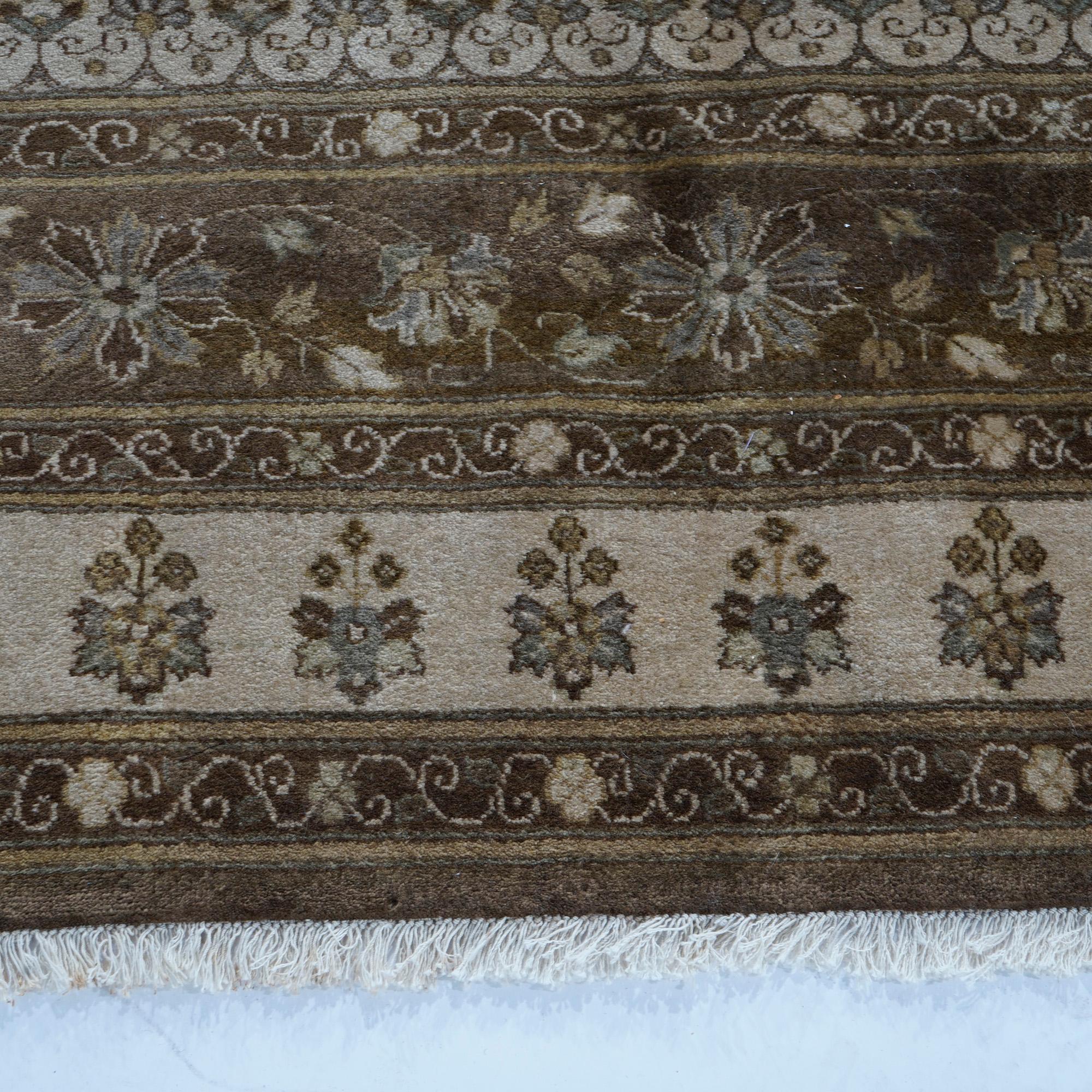 Tapis persan oriental en laine de Sultanabad avec motif floral sur toute sa surface 20e siècle en vente 3