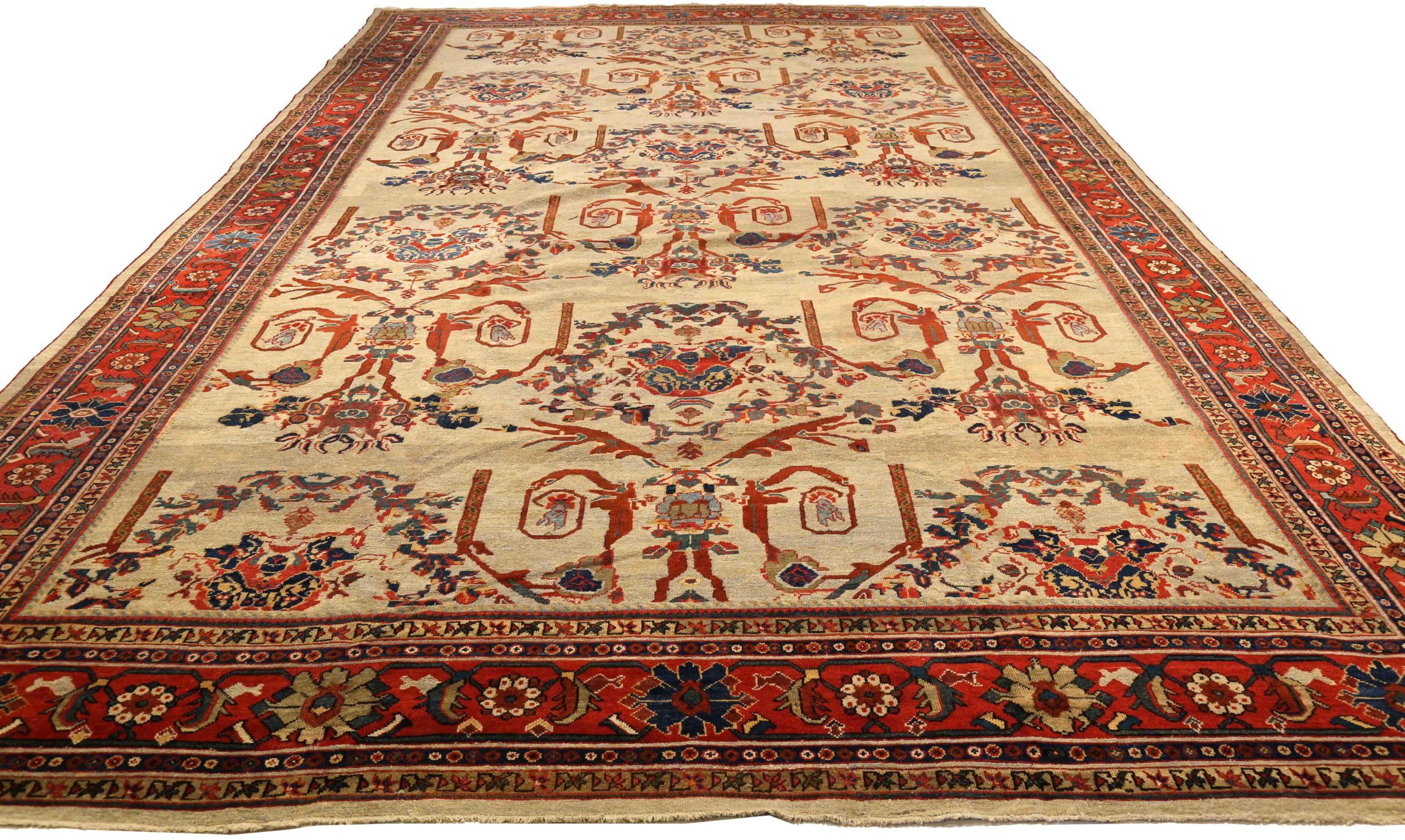 Entdecken Sie die Eleganz des persischen Sultanabad-Teppichs in Übergröße aus der Zeit um 1880. Dieses exklusive Design aus Wolle und GreenIvoryRed ist perfekt, um Ihren Raum zu verschönern.