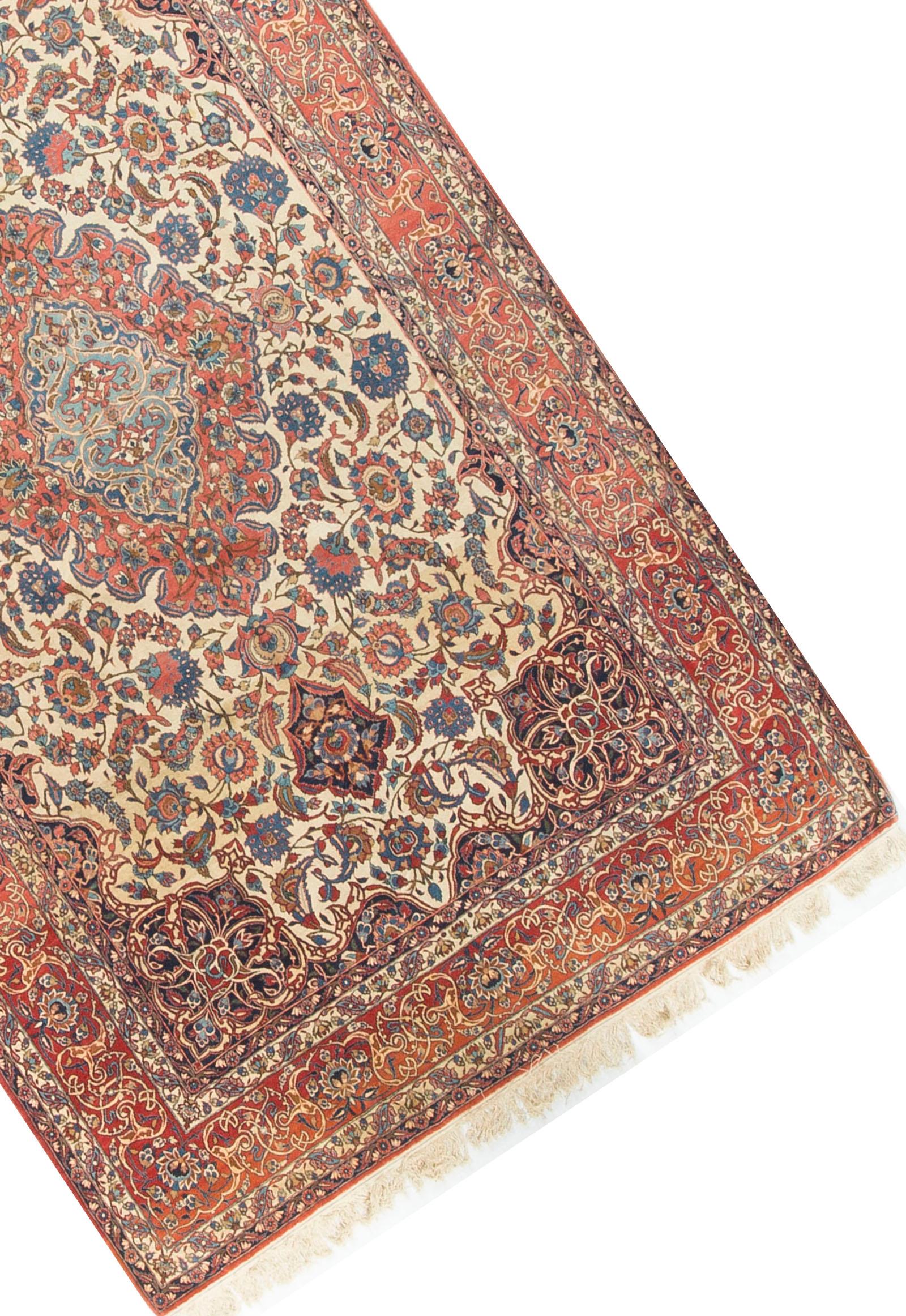 Persian Sultanabad Rug Carpet, circa 1890 9'1 x 12'1. In Good Condition For Sale In Secaucus, NJ