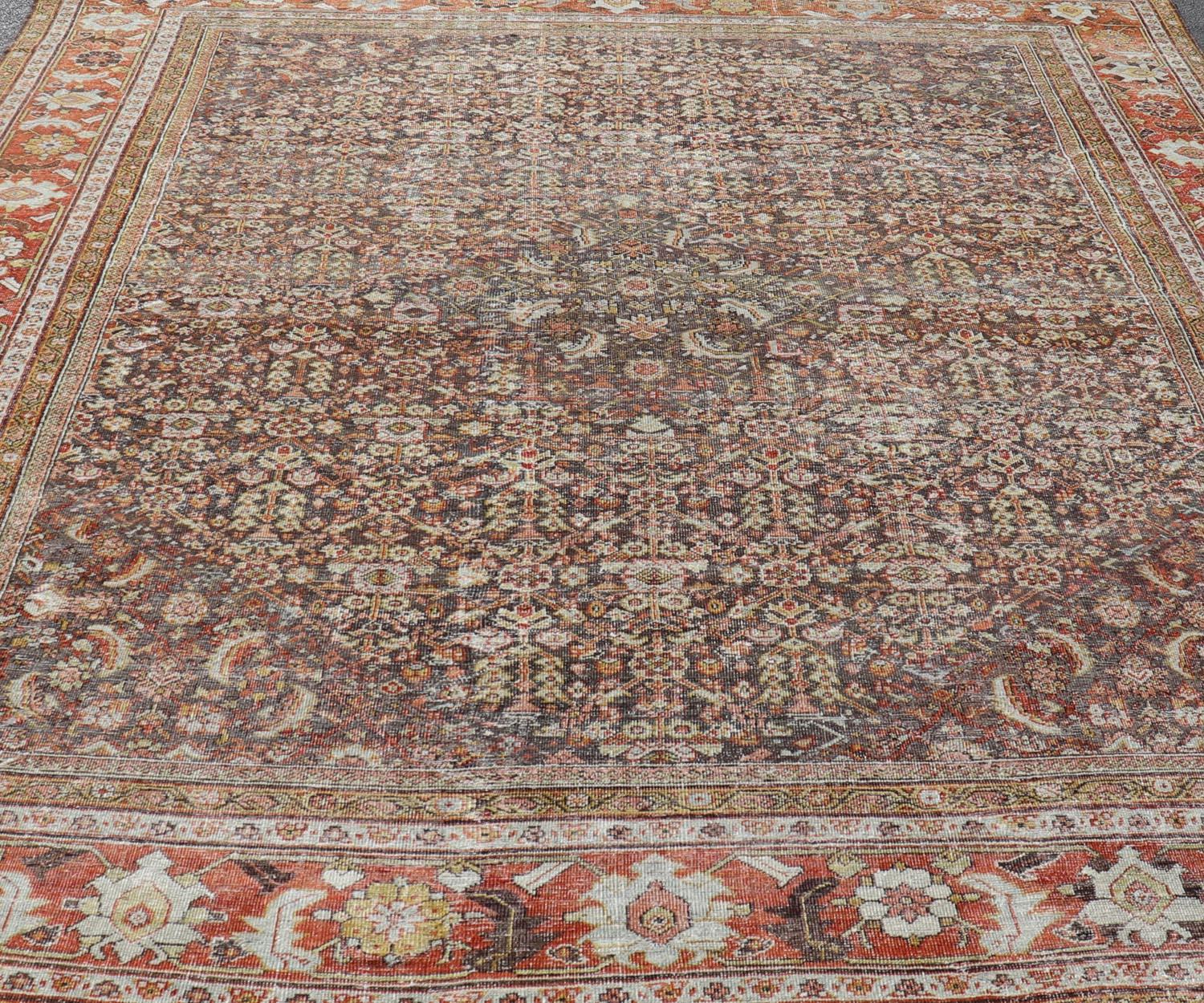 Persischer Sultanabad-Teppich mit All-Over-Design mit Medaillon in Braun und Rot im Angebot 5