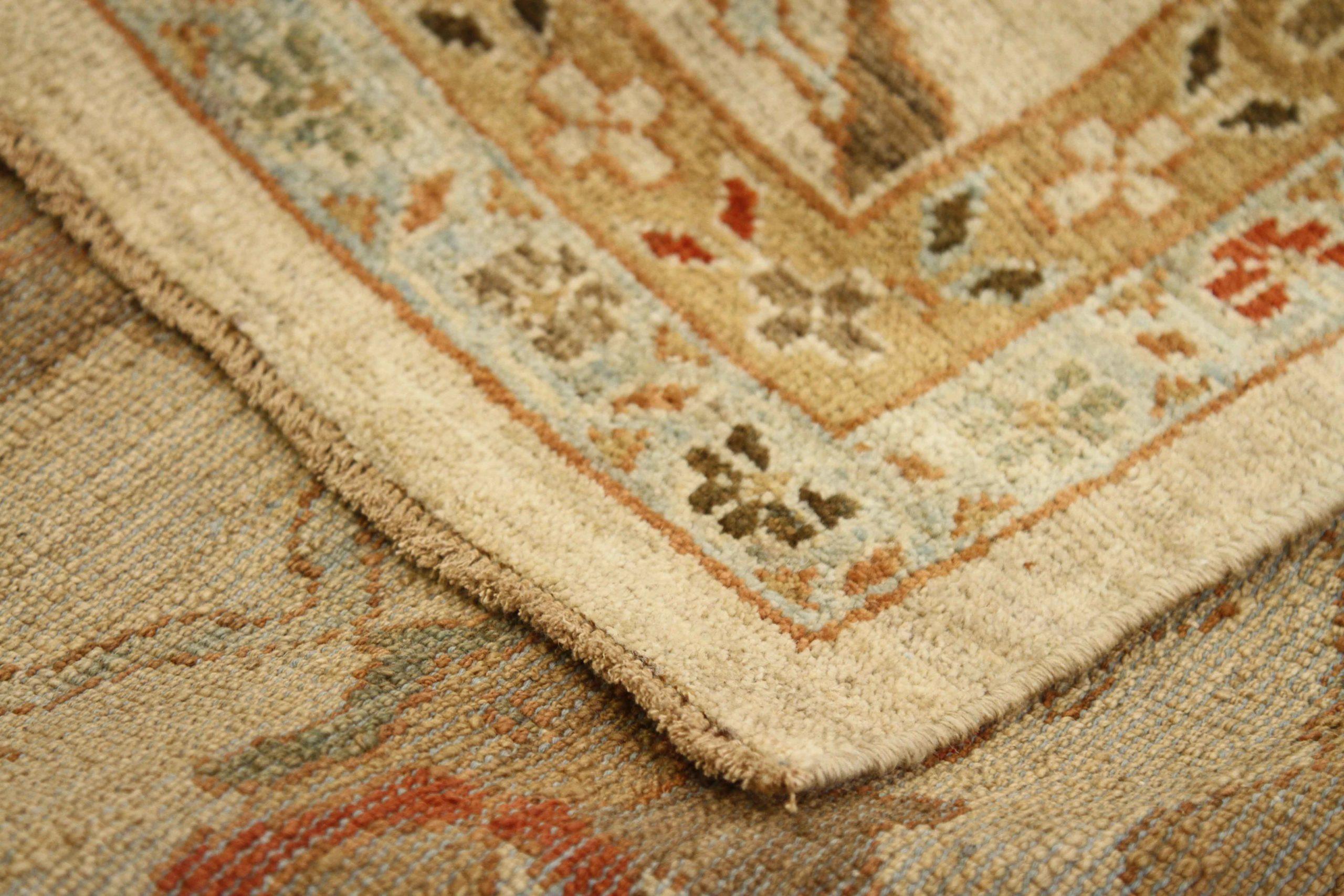 Persian Sultanabad Runner Rug Circa 1990 - 66567 im Zustand „Hervorragend“ im Angebot in Dallas, TX