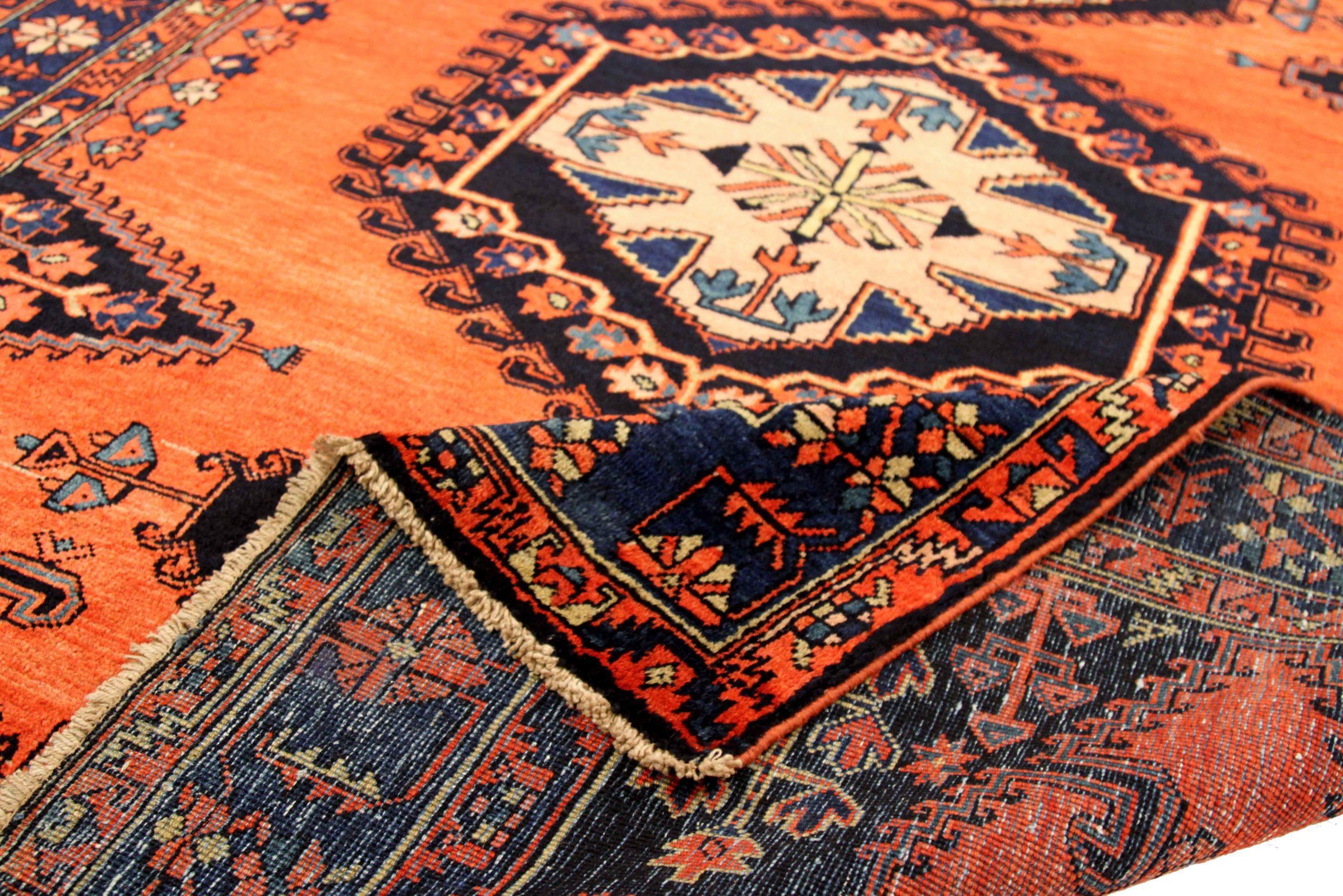 Asiatique Petit tapis persan Sultanabad - Laine bleu ivoire bleu marine rouge - 75062 en vente