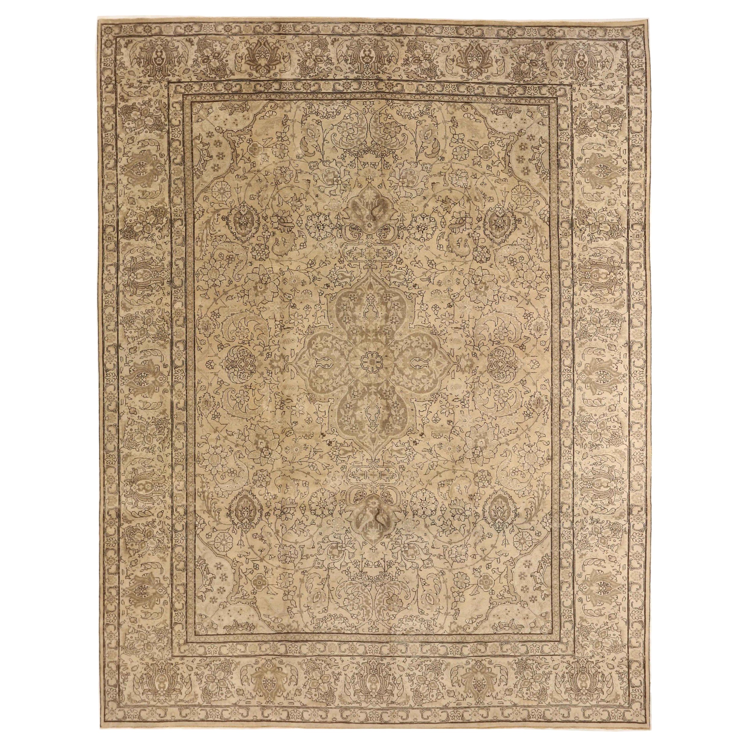 Tapis persans de Tabriz - 67140 en vente